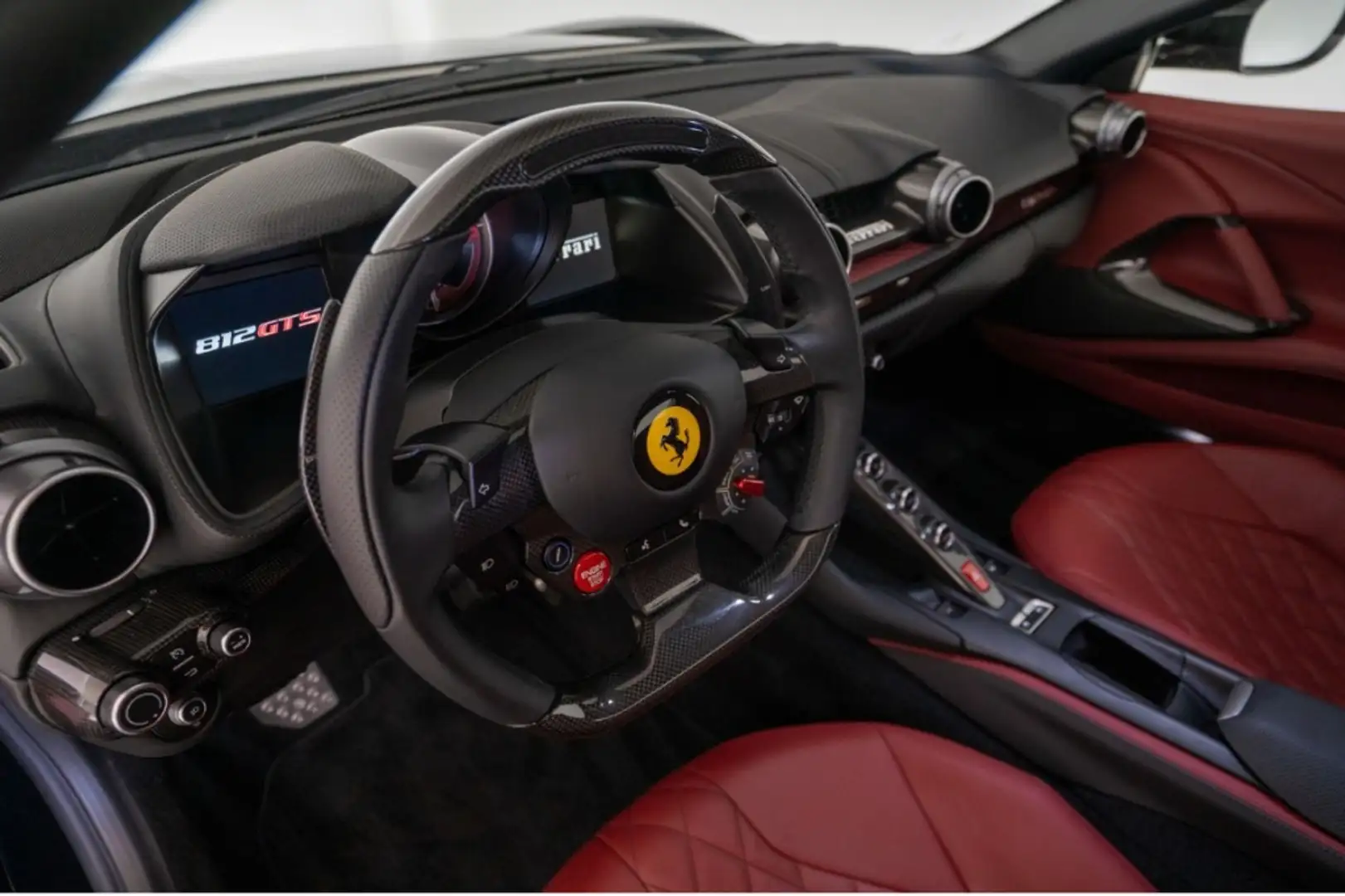 Ferrari 812 GTS Negro - 2