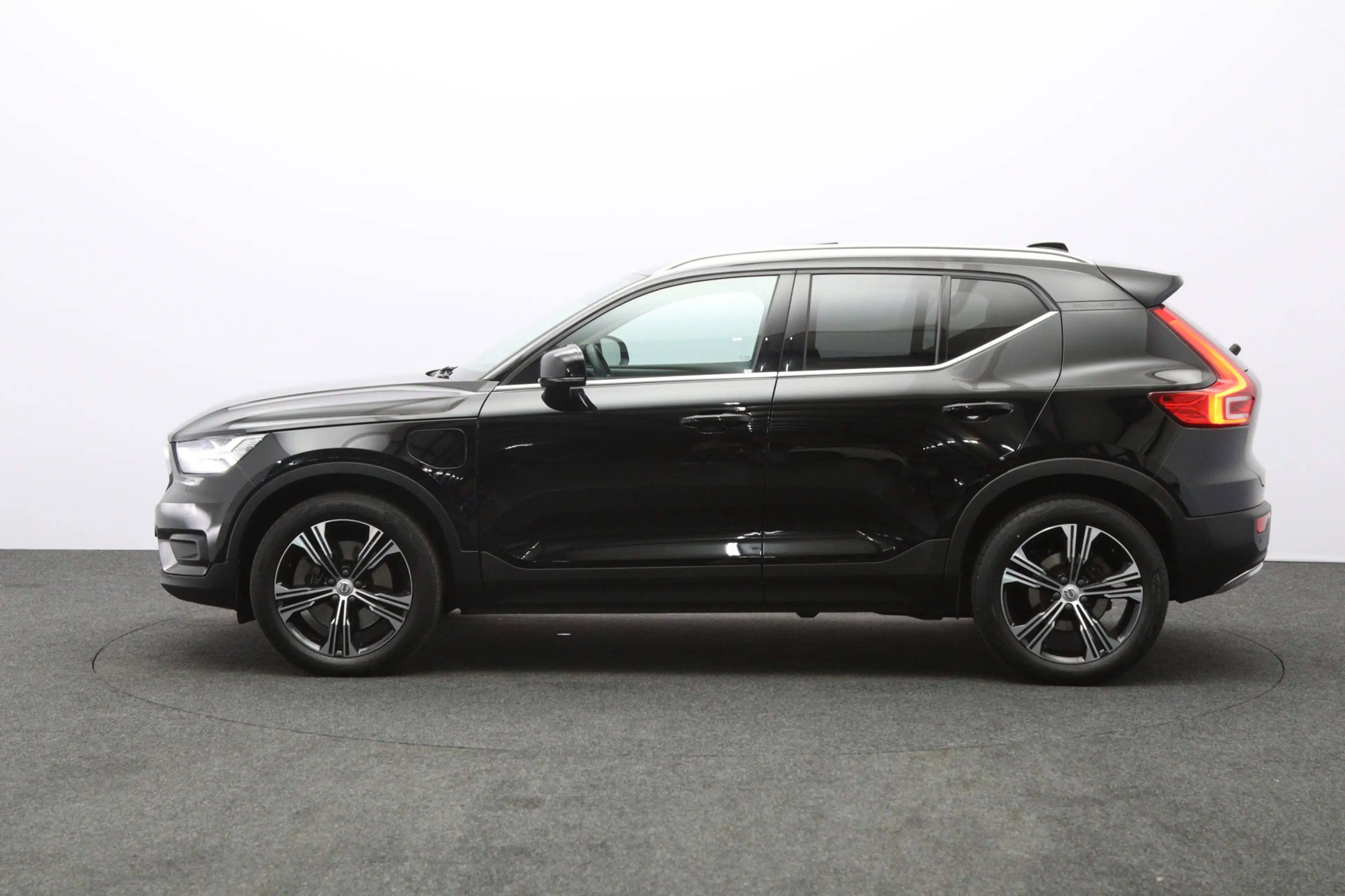 Volvo XC40 1.5 T4 Recharge 230 PK Inscription Expression PHEV — photo 10