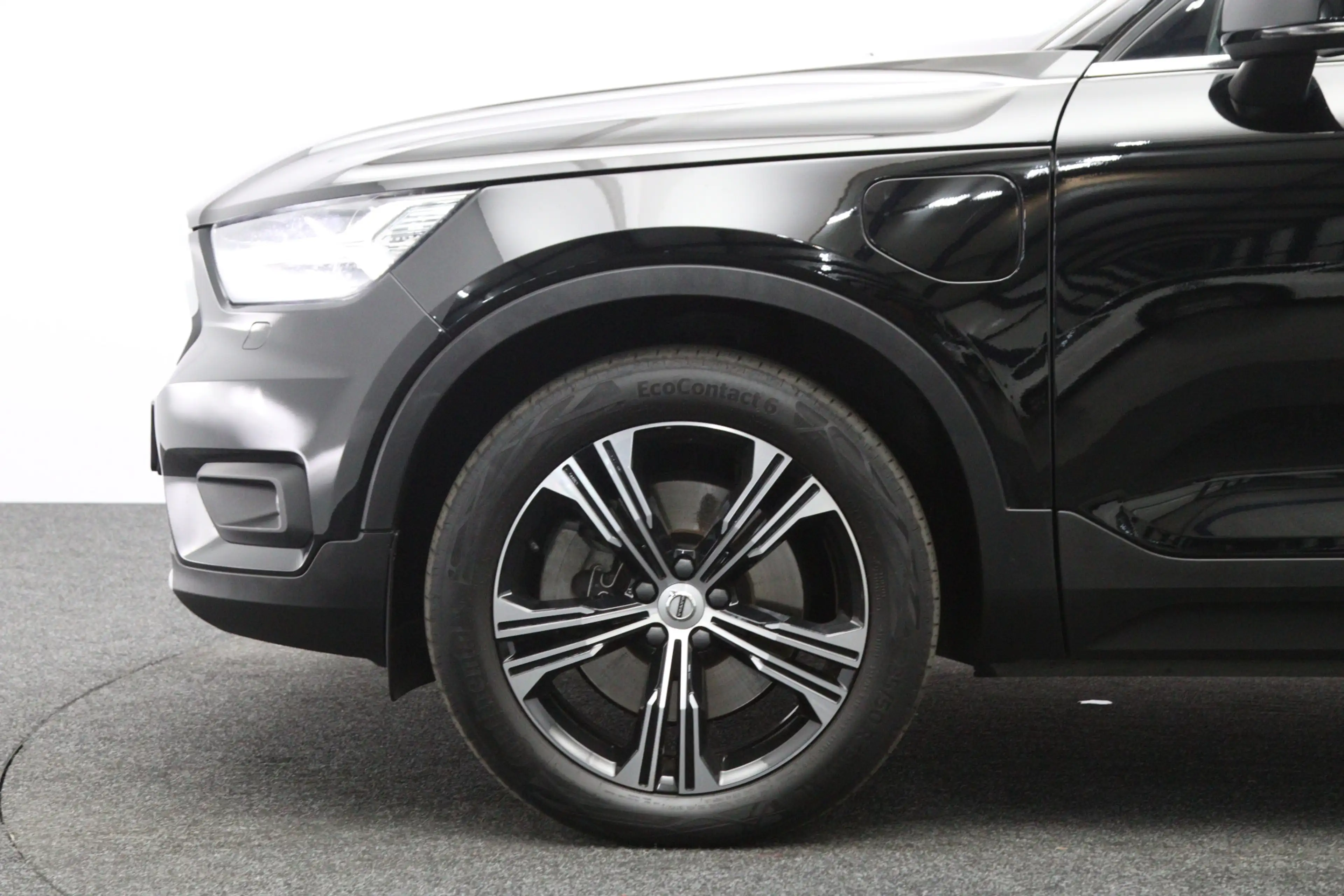 Volvo XC40 1.5 T4 Recharge 230 PK Inscription Expression PHEV — photo 21