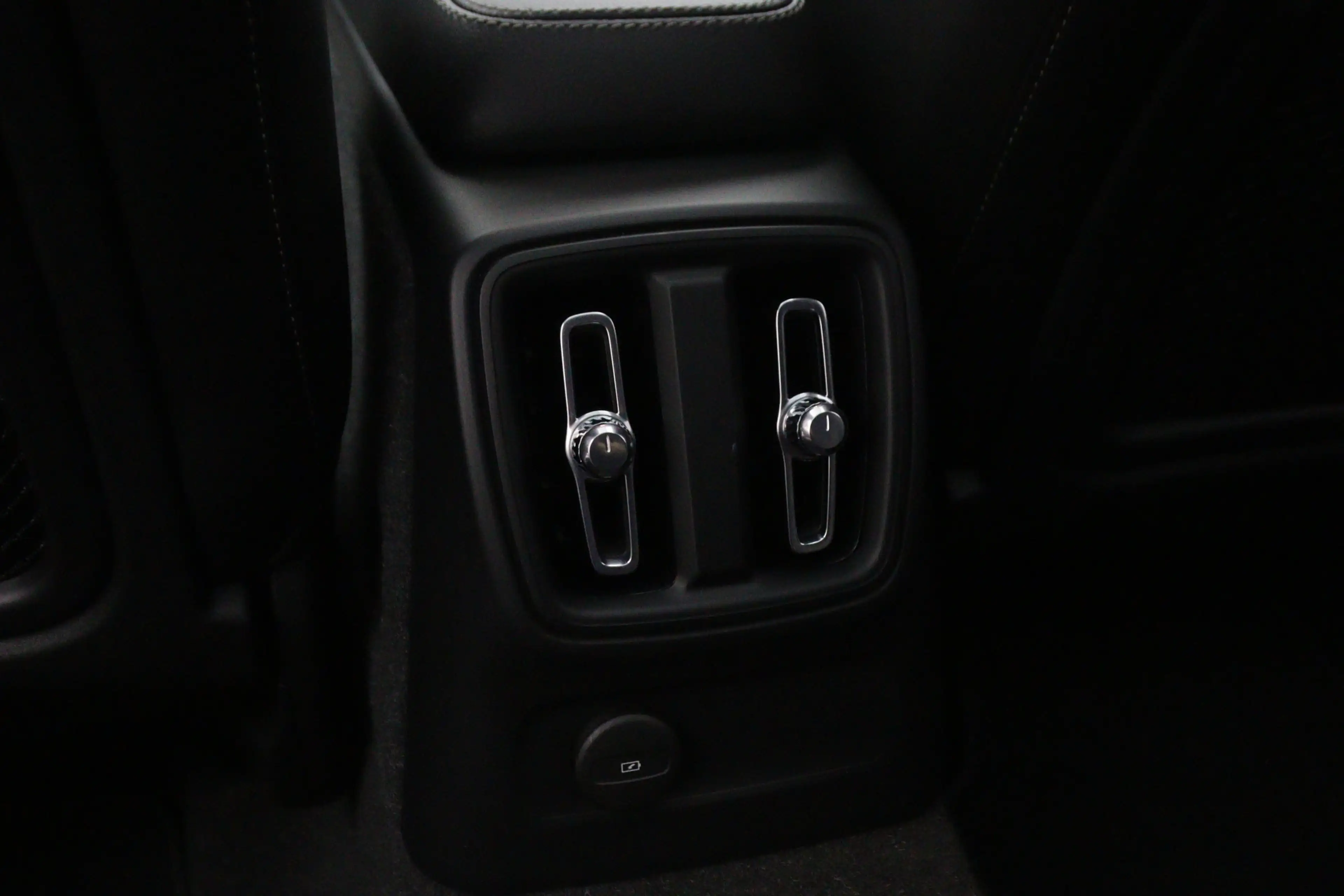 Volvo XC40 1.5 T4 Recharge 230 PK Inscription Expression PHEV