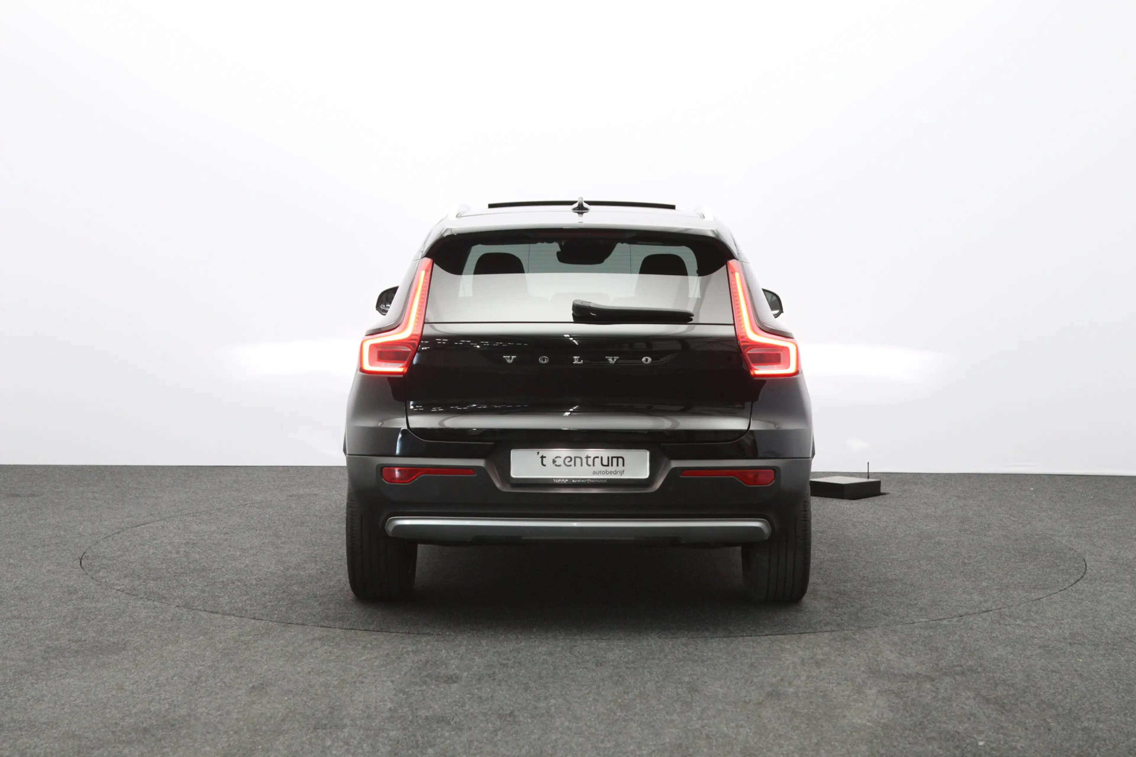 Volvo XC40 1.5 T4 Recharge 230 PK Inscription Expression PHEV — photo 15