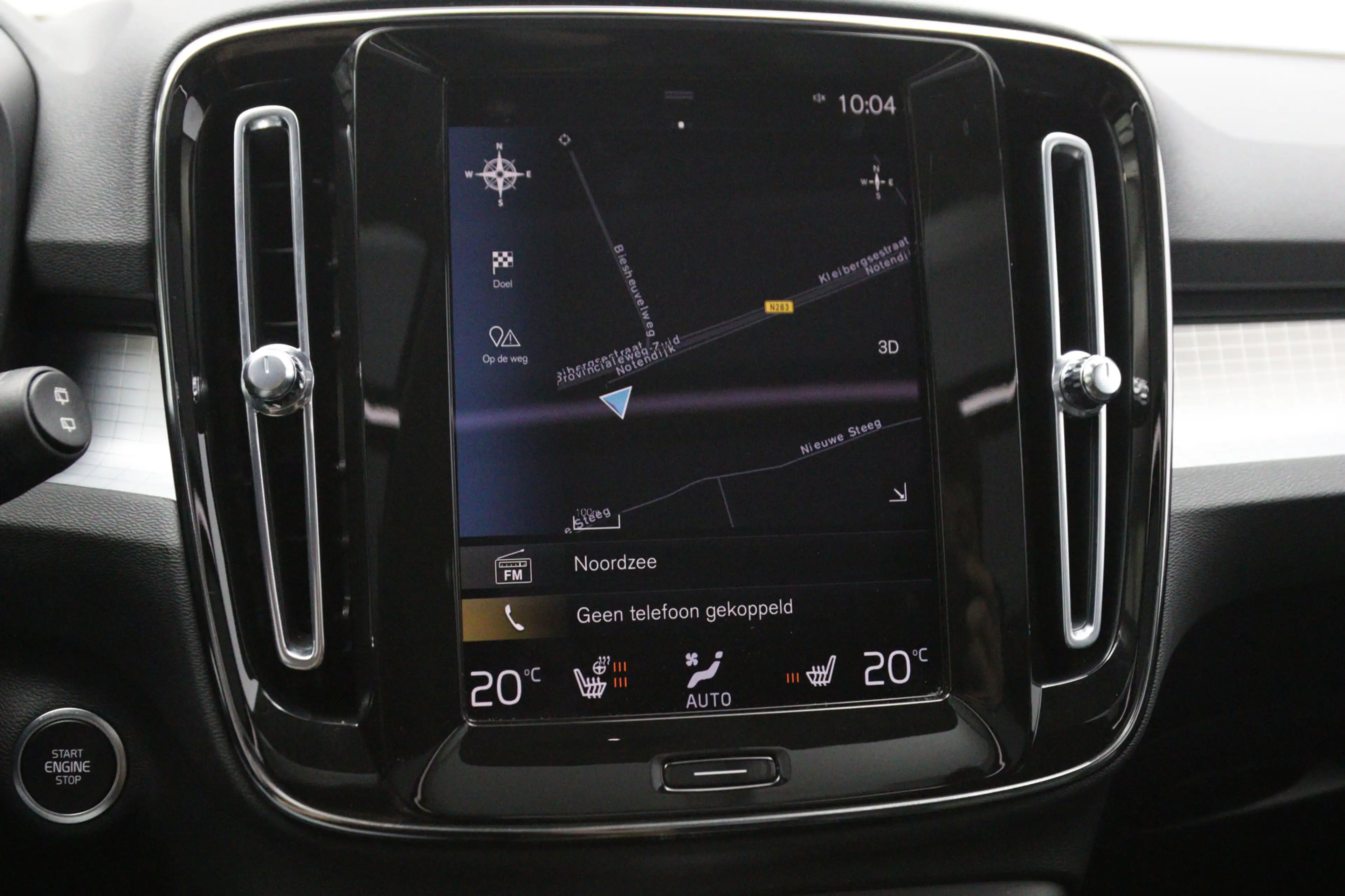 Volvo XC40 1.5 T4 Recharge 230 PK Inscription Expression PHEV — photo 36
