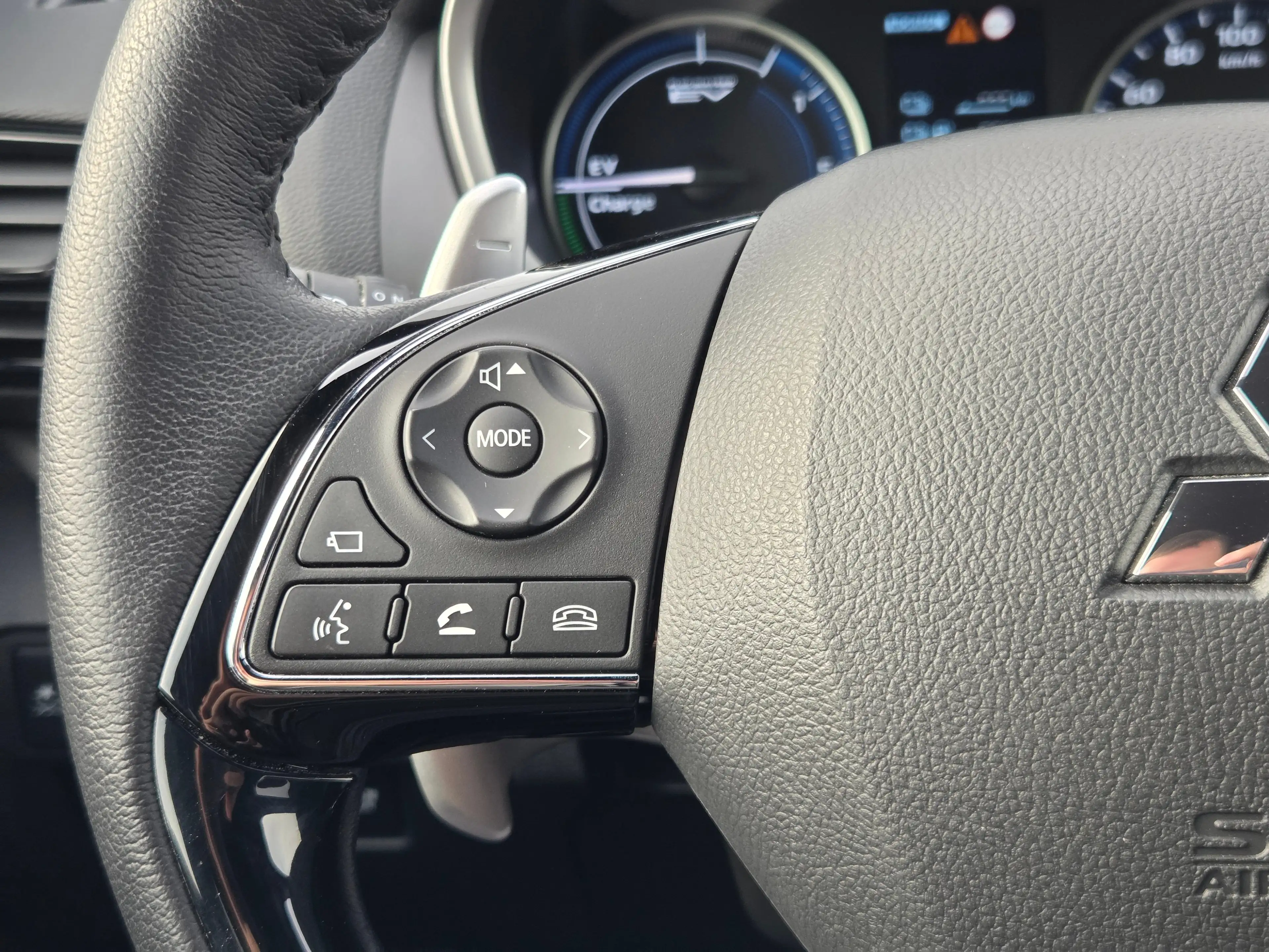Mitsubishi Eclipse Cross 2.4 PHEV Business Executive Adaptive cruise contro — photo 24