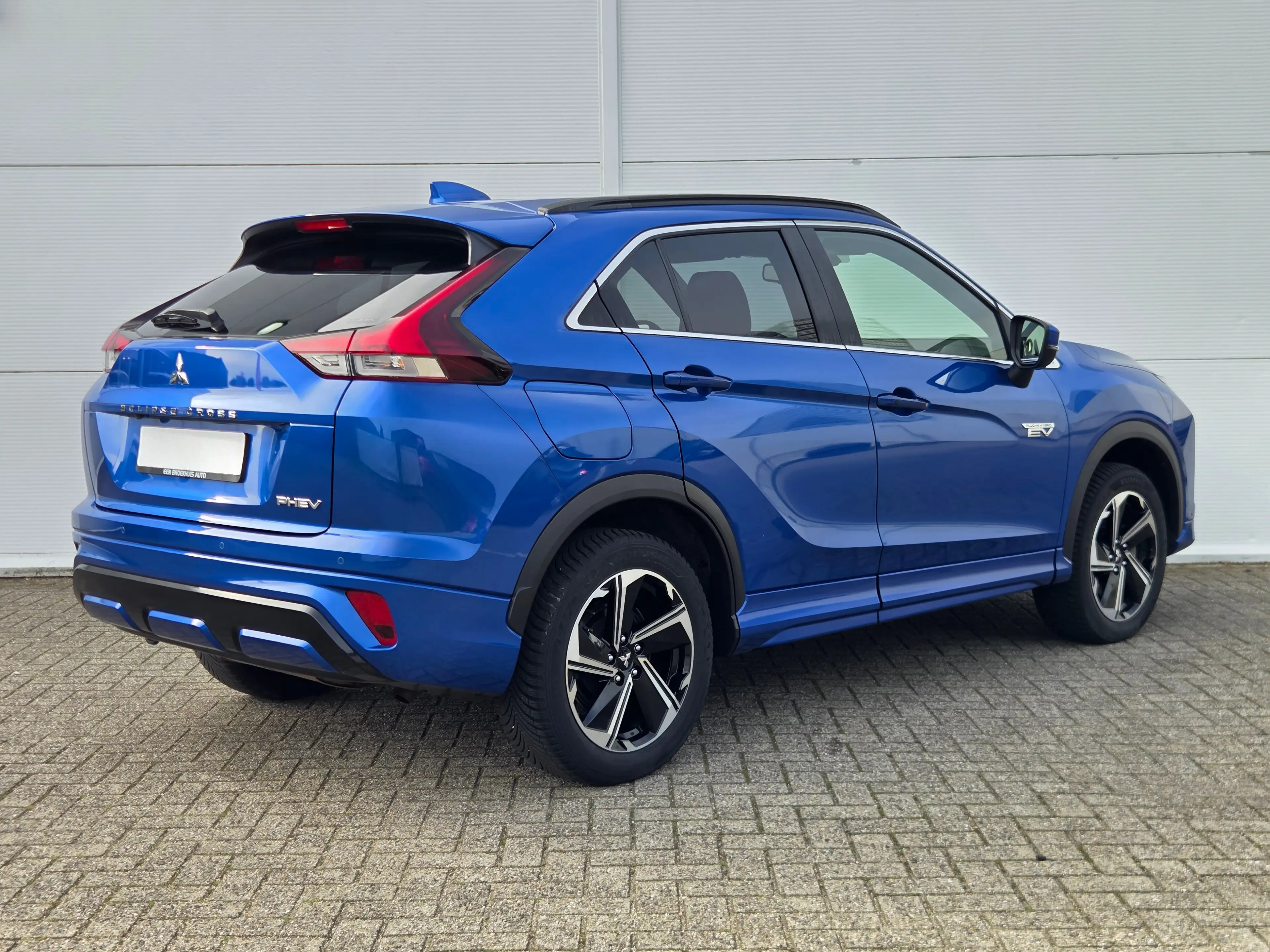 Mitsubishi Eclipse Cross 2.4 PHEV Business Executive Adaptive cruise contro — photo 3