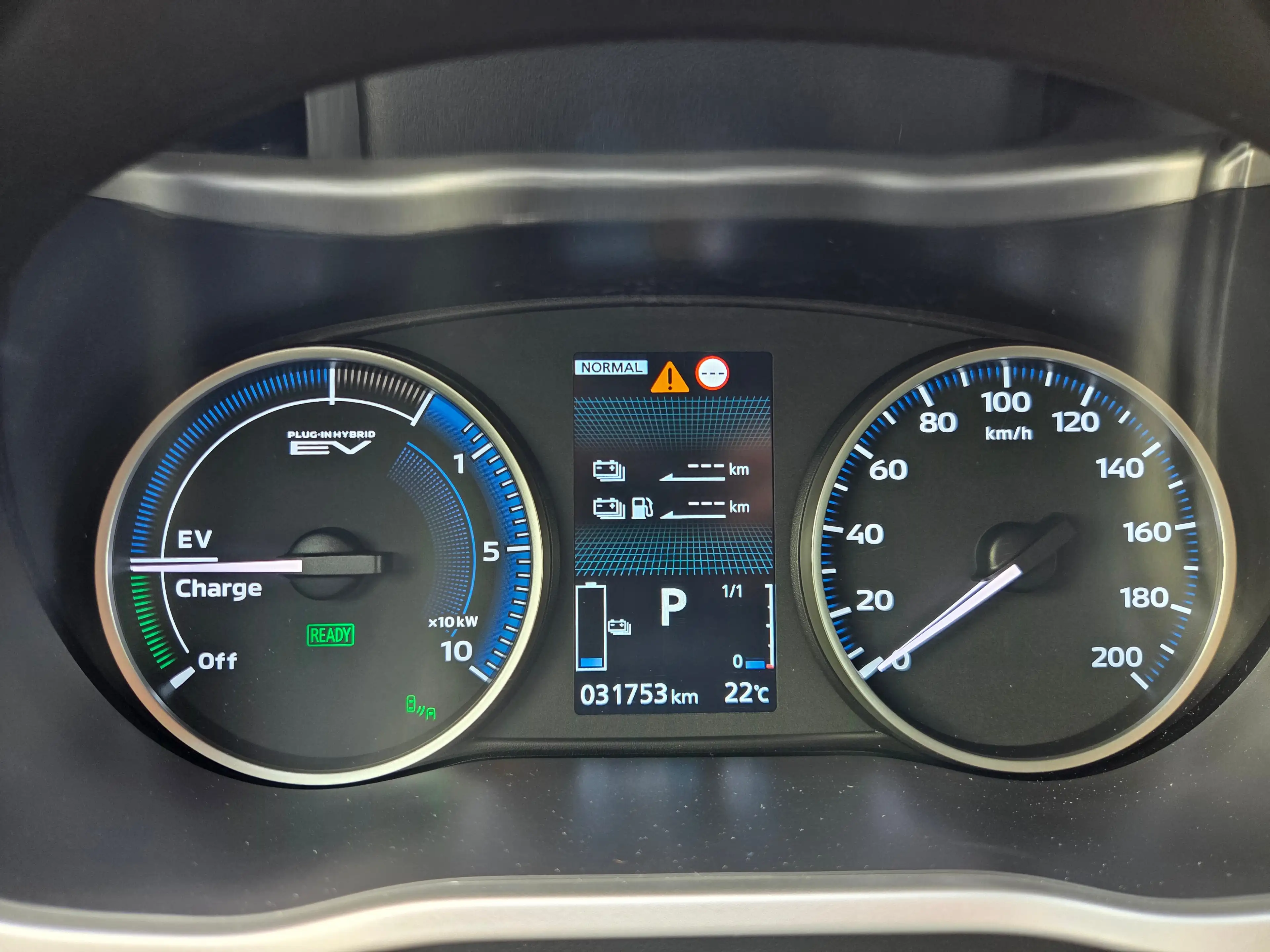 Mitsubishi Eclipse Cross 2.4 PHEV Business Executive Adaptive cruise contro — photo 21