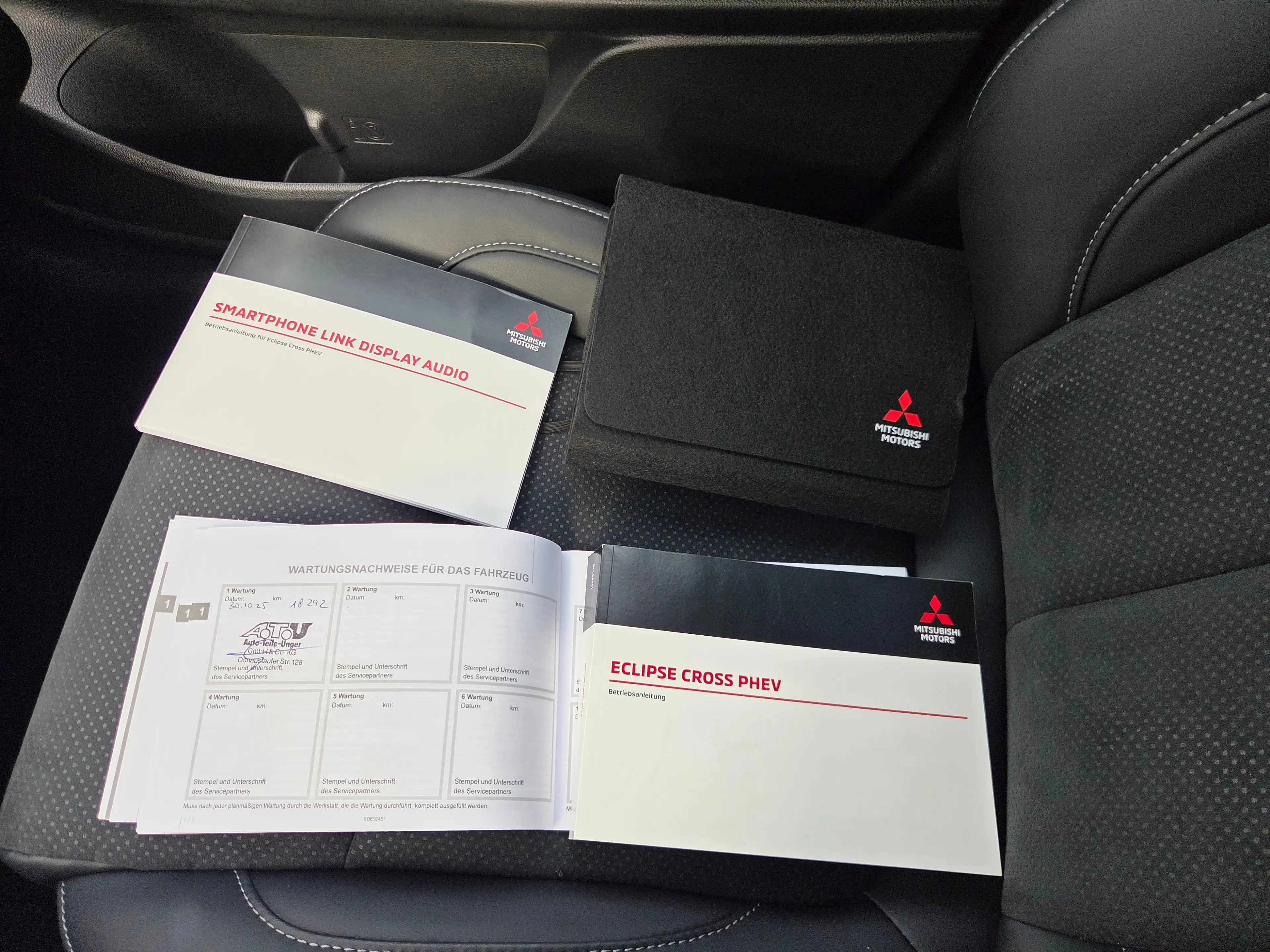 Mitsubishi Eclipse Cross 2.4 PHEV Business Executive Adaptive cruise contro — photo 13