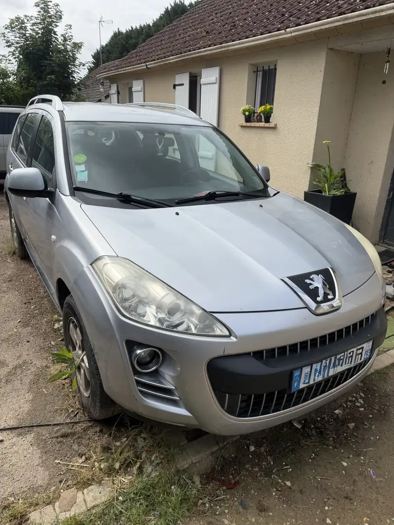 Peugeot 4007 - 1