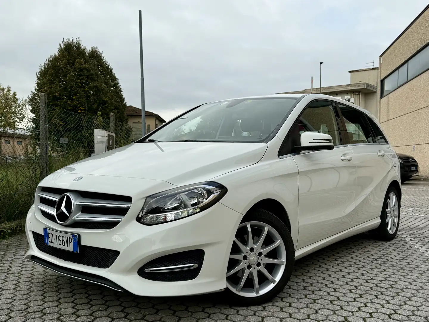 Mercedes-Benz B 180 d (cdi) Sport auto - 1