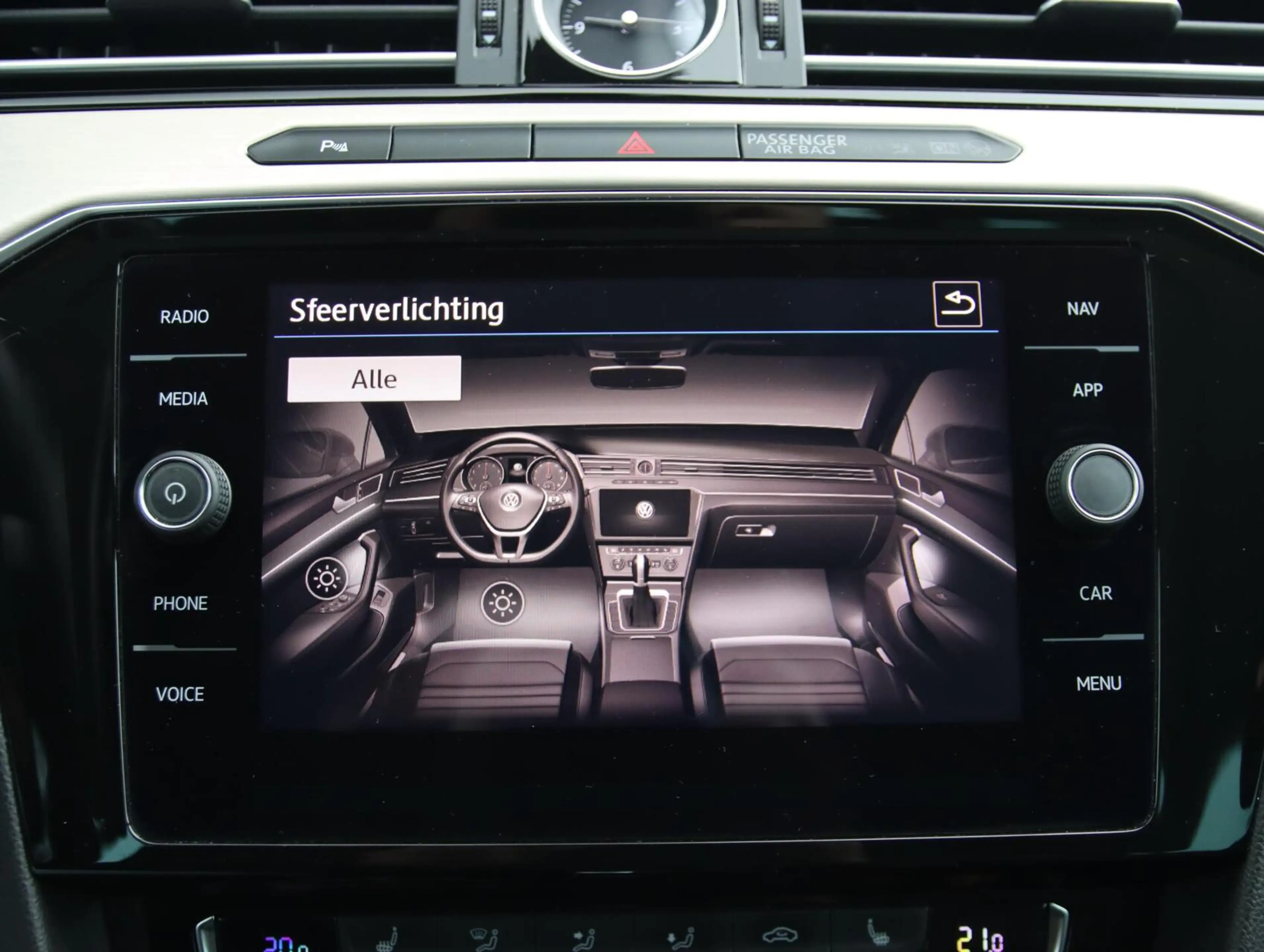 Volkswagen Passat Variant 2.0 TSI 220PK R-line | Dynaudio | Ergo-comfort sto — photo 45