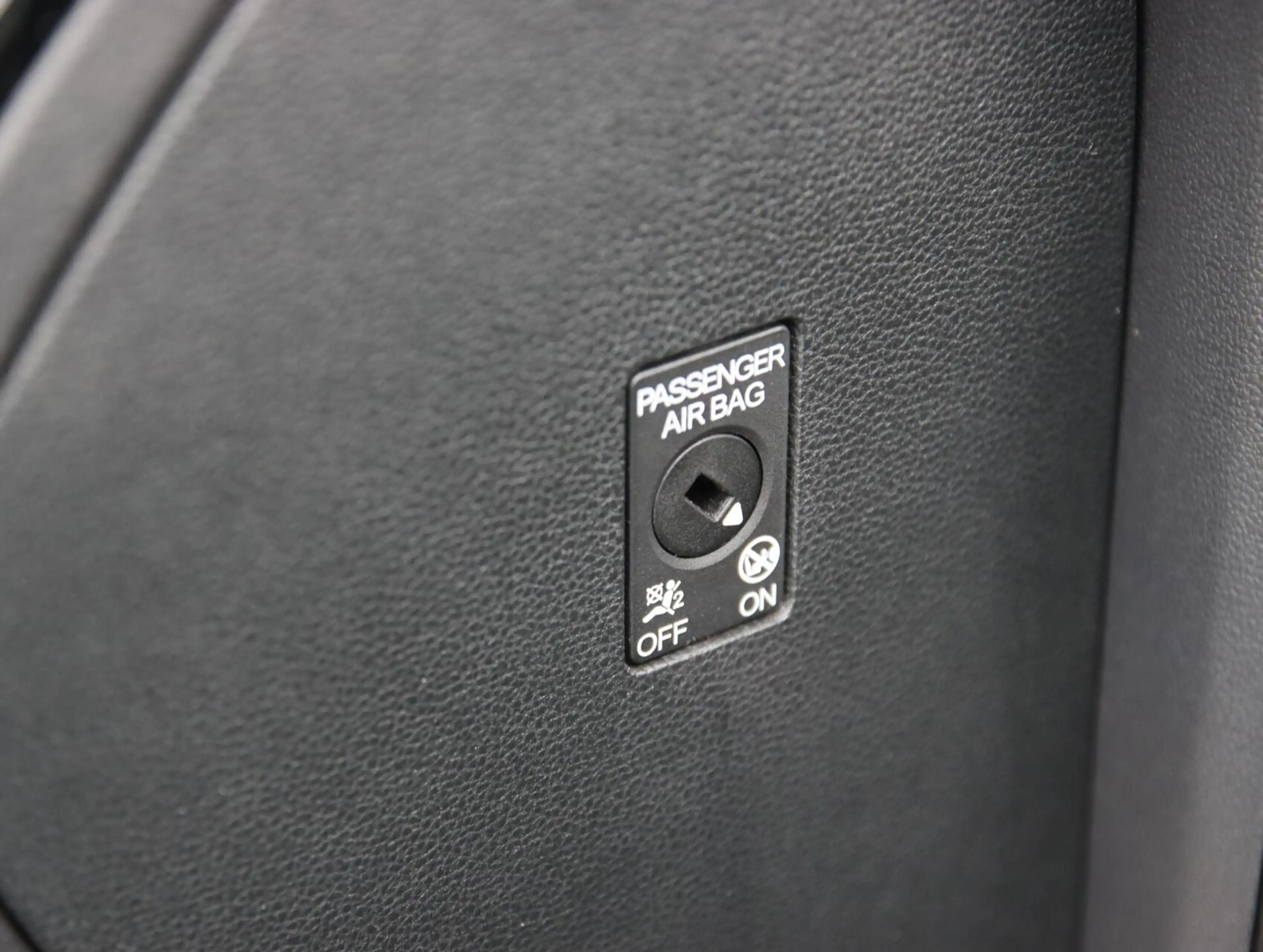 Volkswagen Passat Variant 2.0 TSI 220PK R-line | Dynaudio | Ergo-comfort sto — photo 42