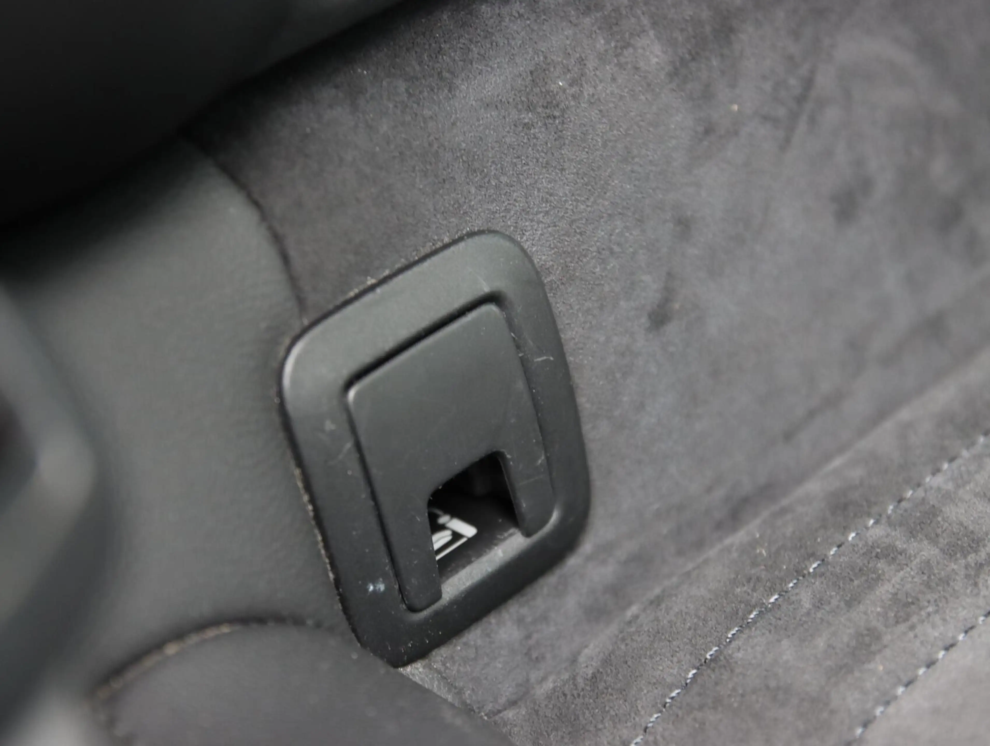 Volkswagen Passat Variant 2.0 TSI 220PK R-line | Dynaudio | Ergo-comfort sto — photo 32