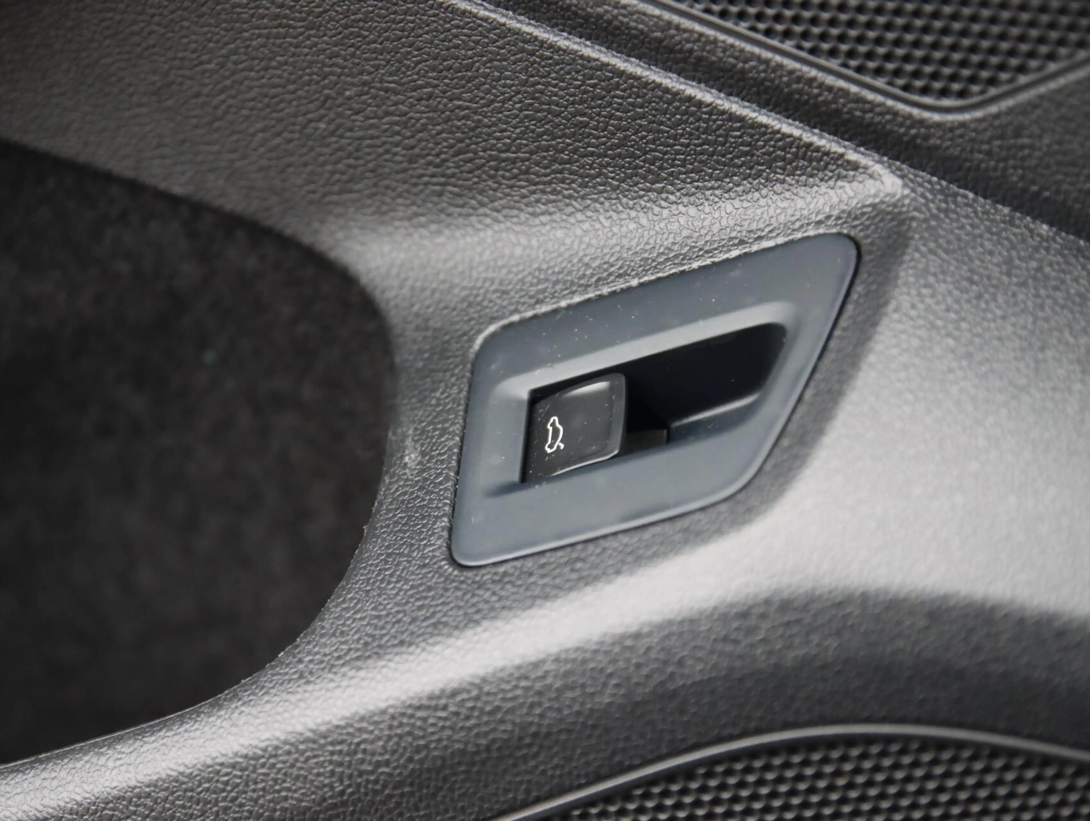 Volkswagen Passat Variant 2.0 TSI 220PK R-line | Dynaudio | Ergo-comfort sto — photo 35