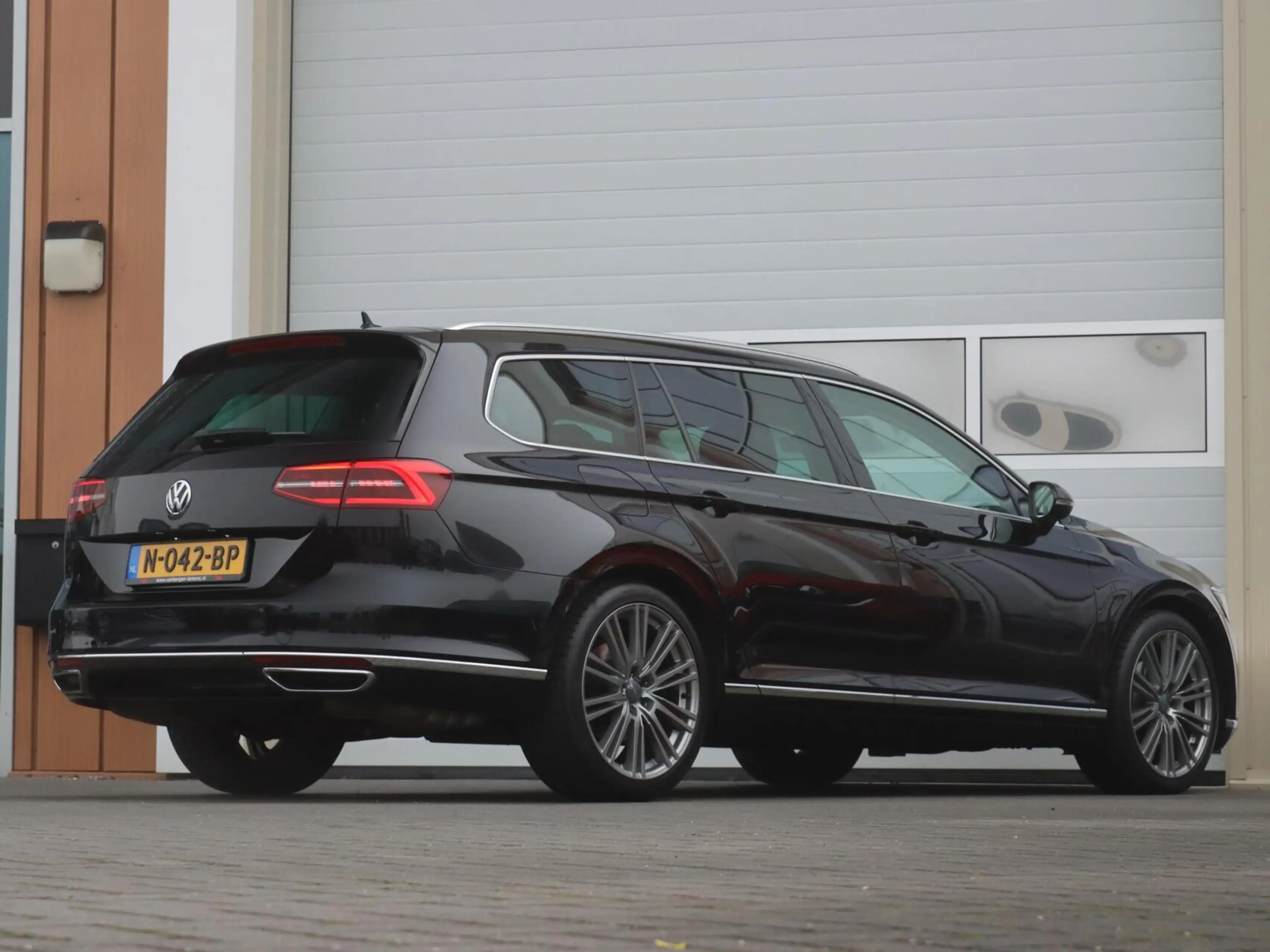 Volkswagen Passat Variant 2.0 TSI 220PK R-line | Dynaudio | Ergo-comfort sto — photo 26
