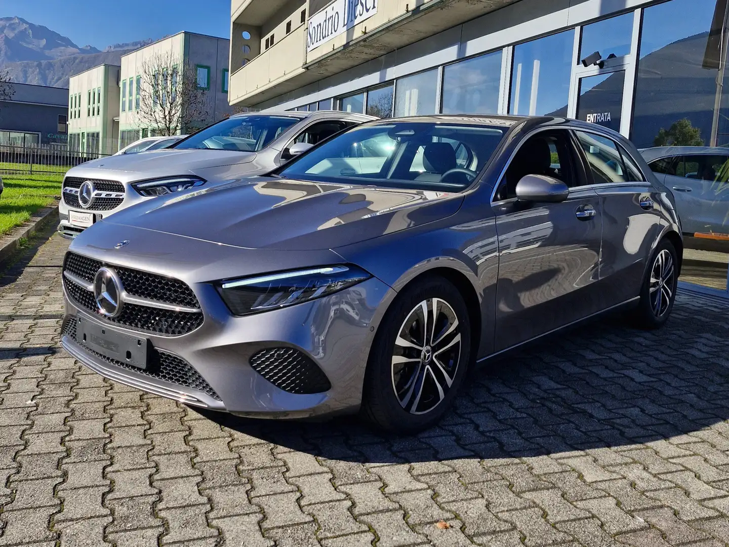 Mercedes-Benz A 200 Sport Advanced mild hybrid Grigio - 1