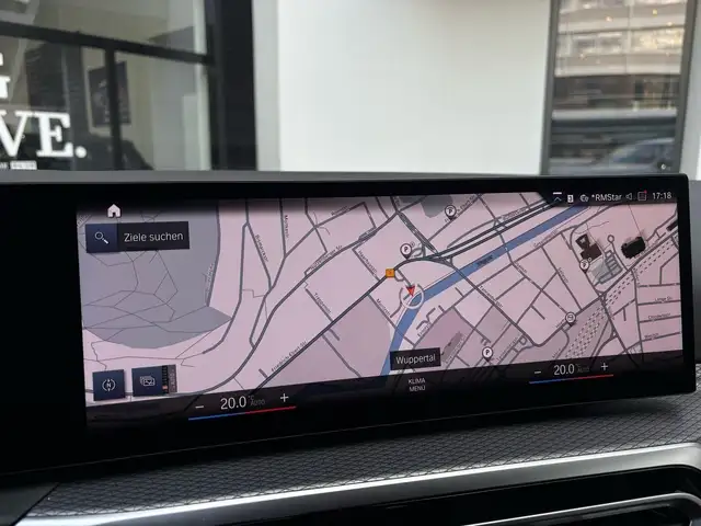 BMW 3 Series view 9