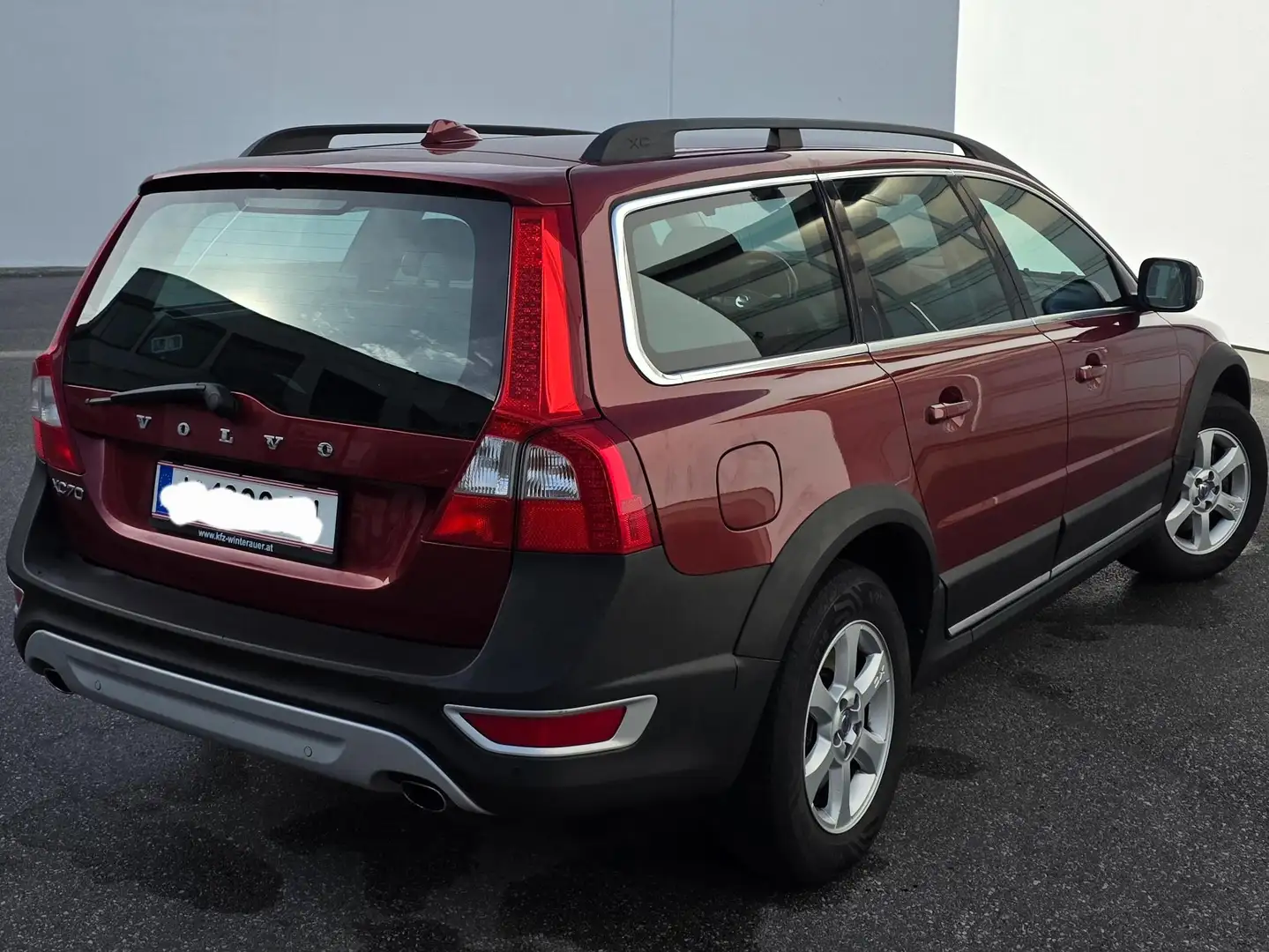 Volvo XC70 XC70 D3 Kinetic AWD Kinetic Rot - 2