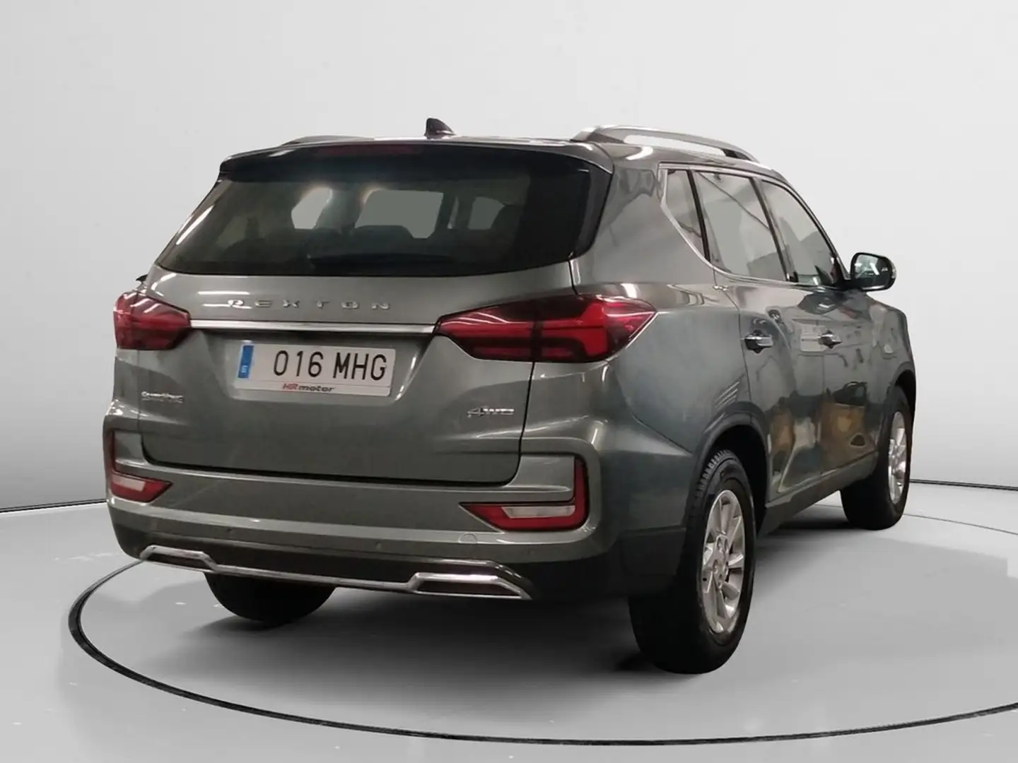 SsangYong Rexton 2.2 Pro 4x4 White - 2