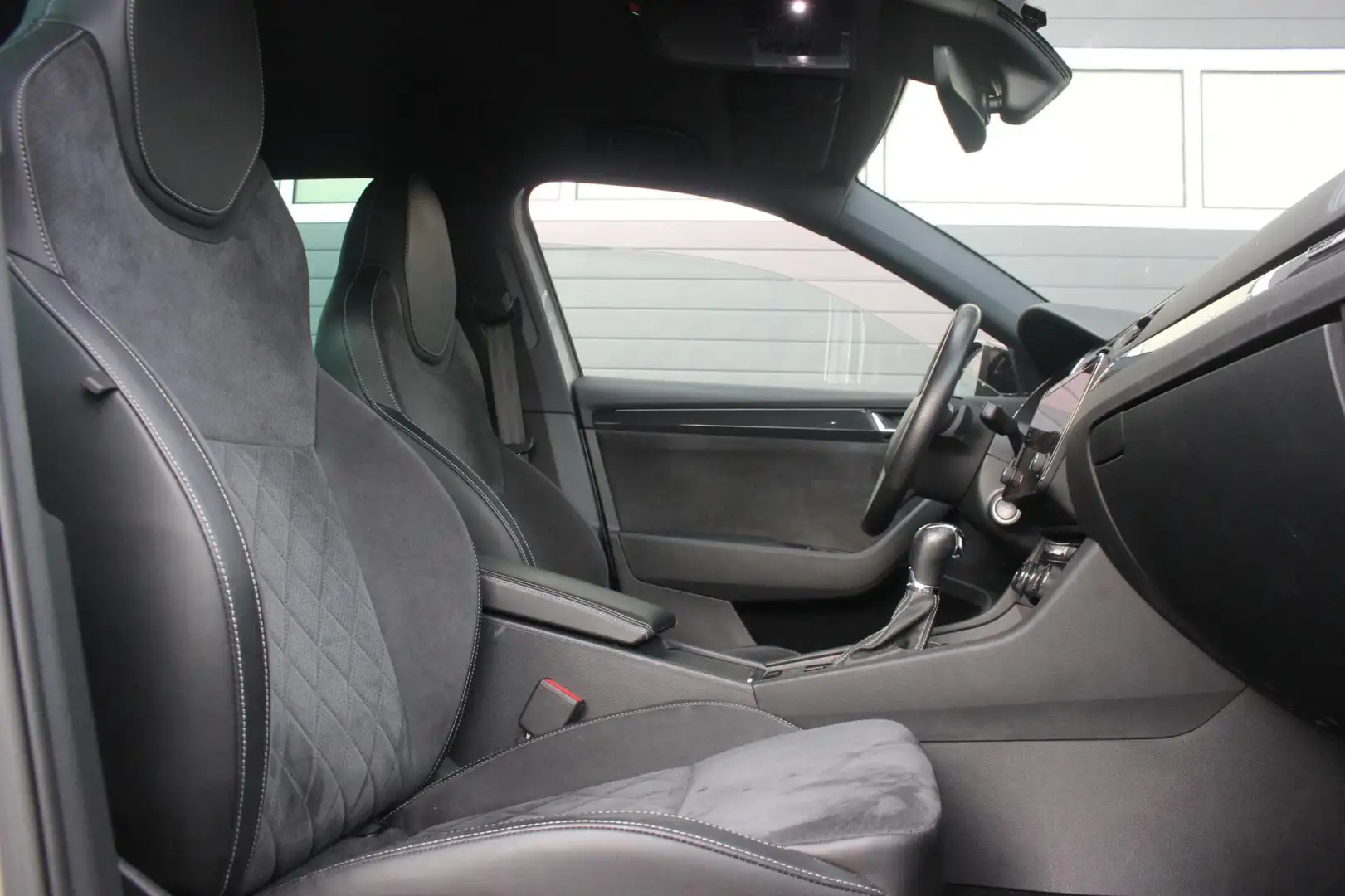 Skoda Superb Combi 1.5 TSI ACT Sportline | Virtual Cockpit | Gris - 2