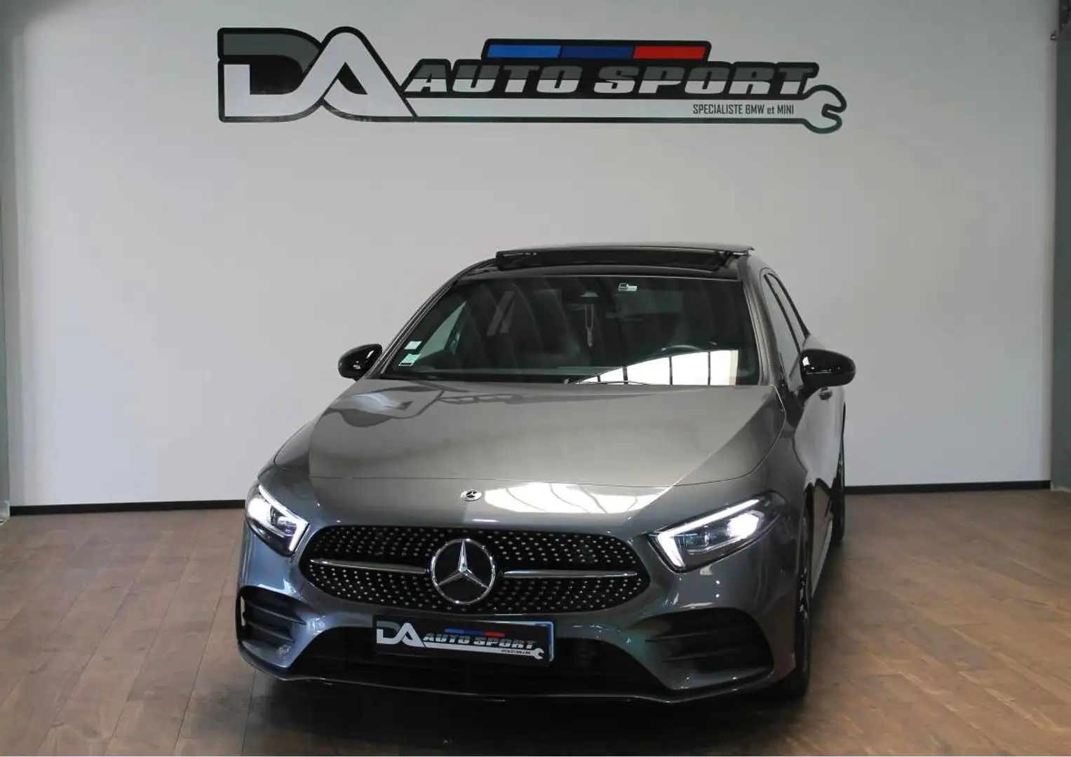 Mercedes-Benz A 200 A 200 - BV 7G-DCT  BERLINE 5P - BM 177 AMG Line PH Gris - 1
