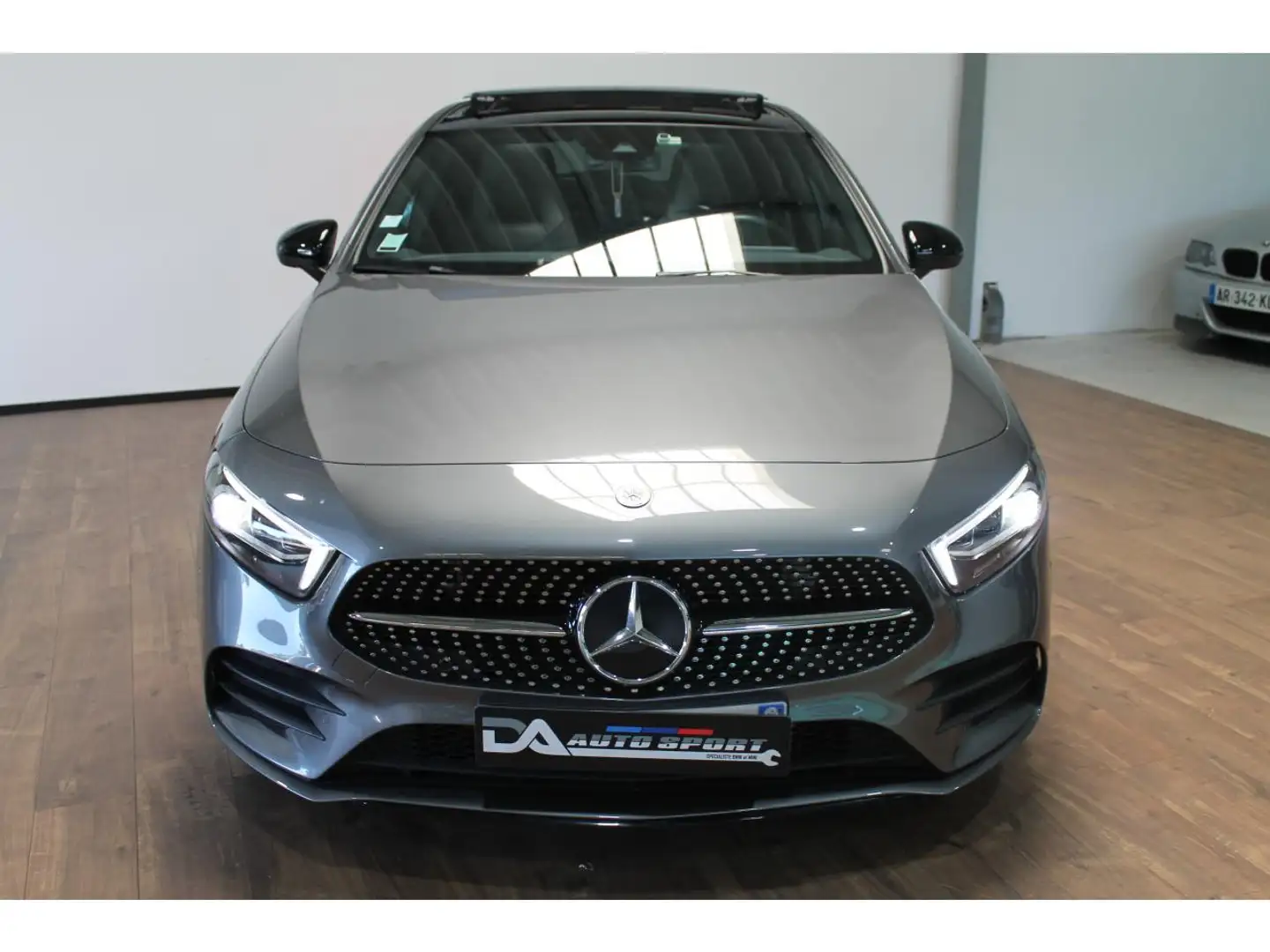Mercedes-Benz A 200 A 200 - BV 7G-DCT  BERLINE 5P - BM 177 AMG Line PH Gris - 2