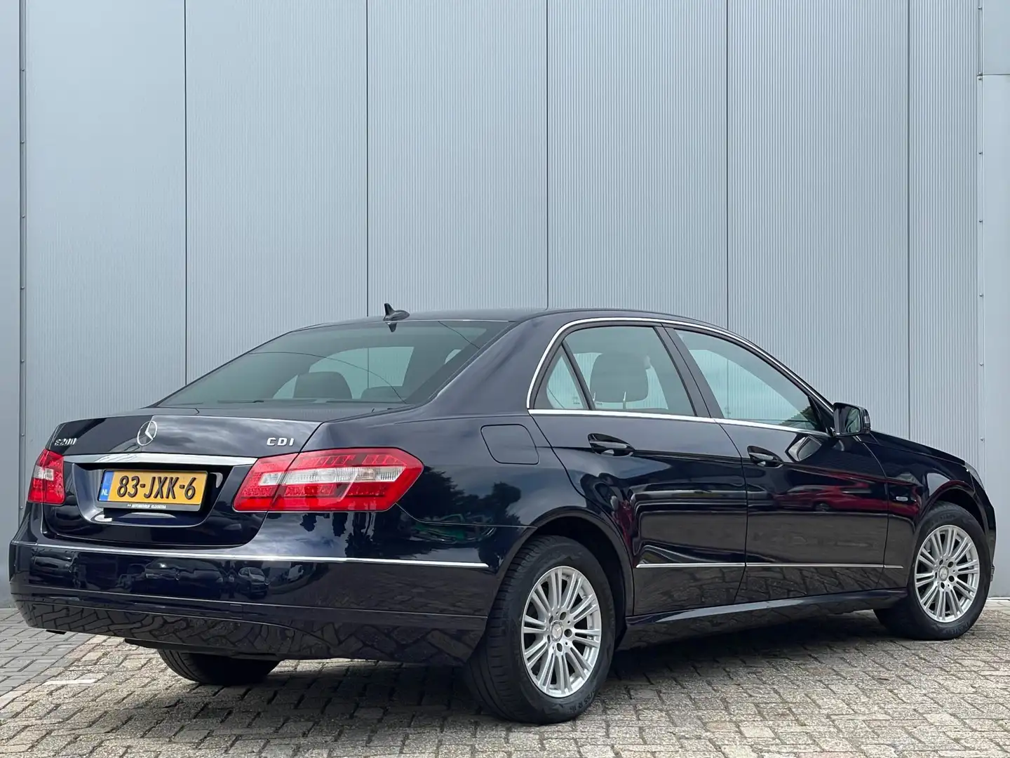 Mercedes-Benz E 200 CDI Elegance | Navi | PDC v+a | Climate control | Bleu - 2