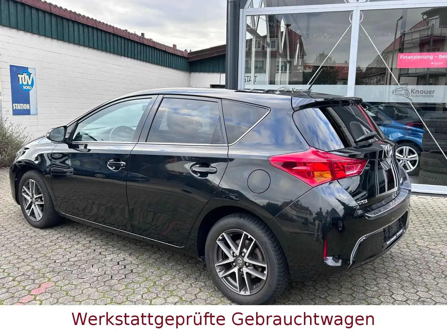 Toyota Auris Edition*Kamera*PDC*Navi*6 Gang* Noir - 2