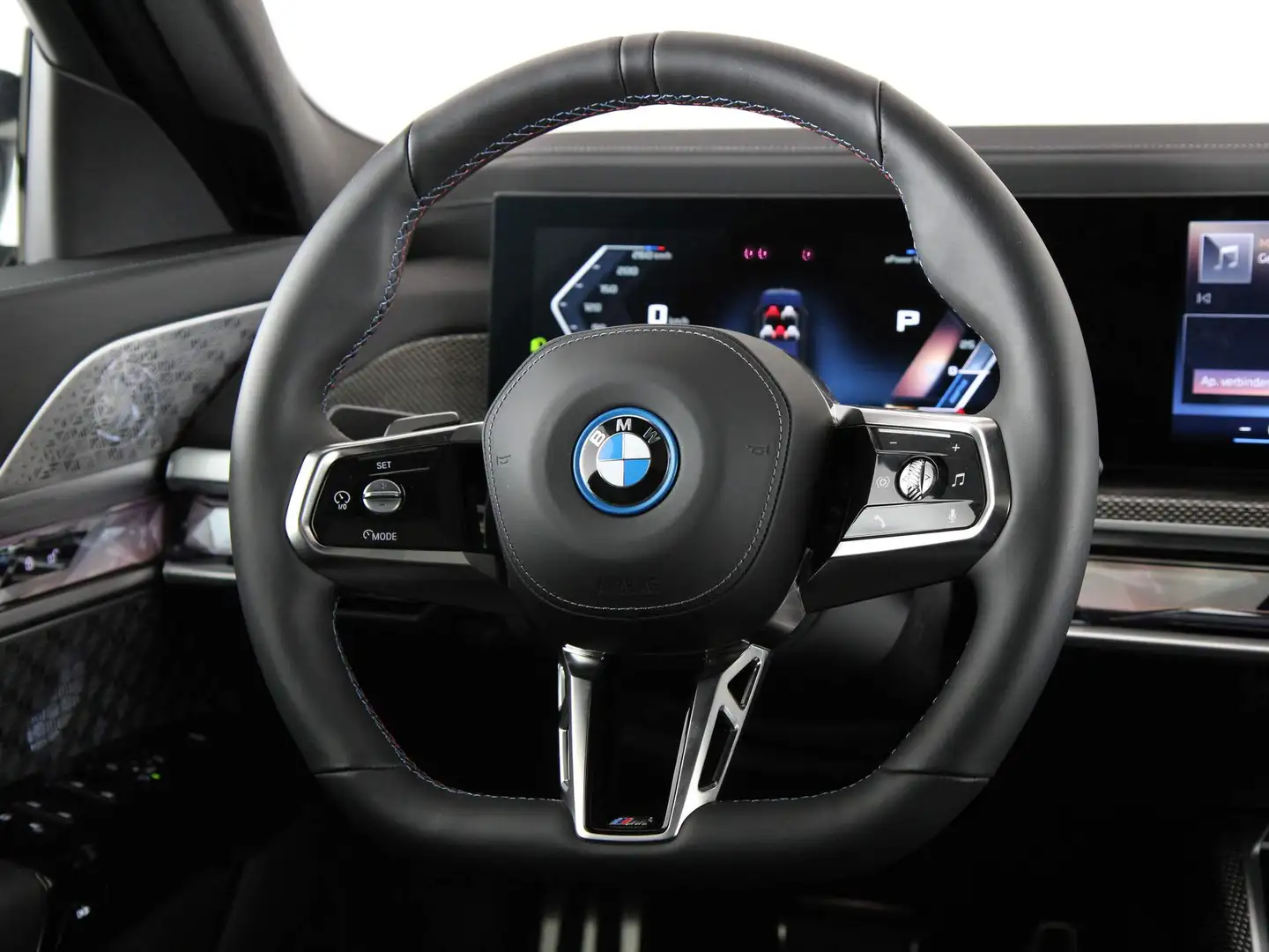 BMW i7 M70 xDrive M Sport Pro Albastru - 2