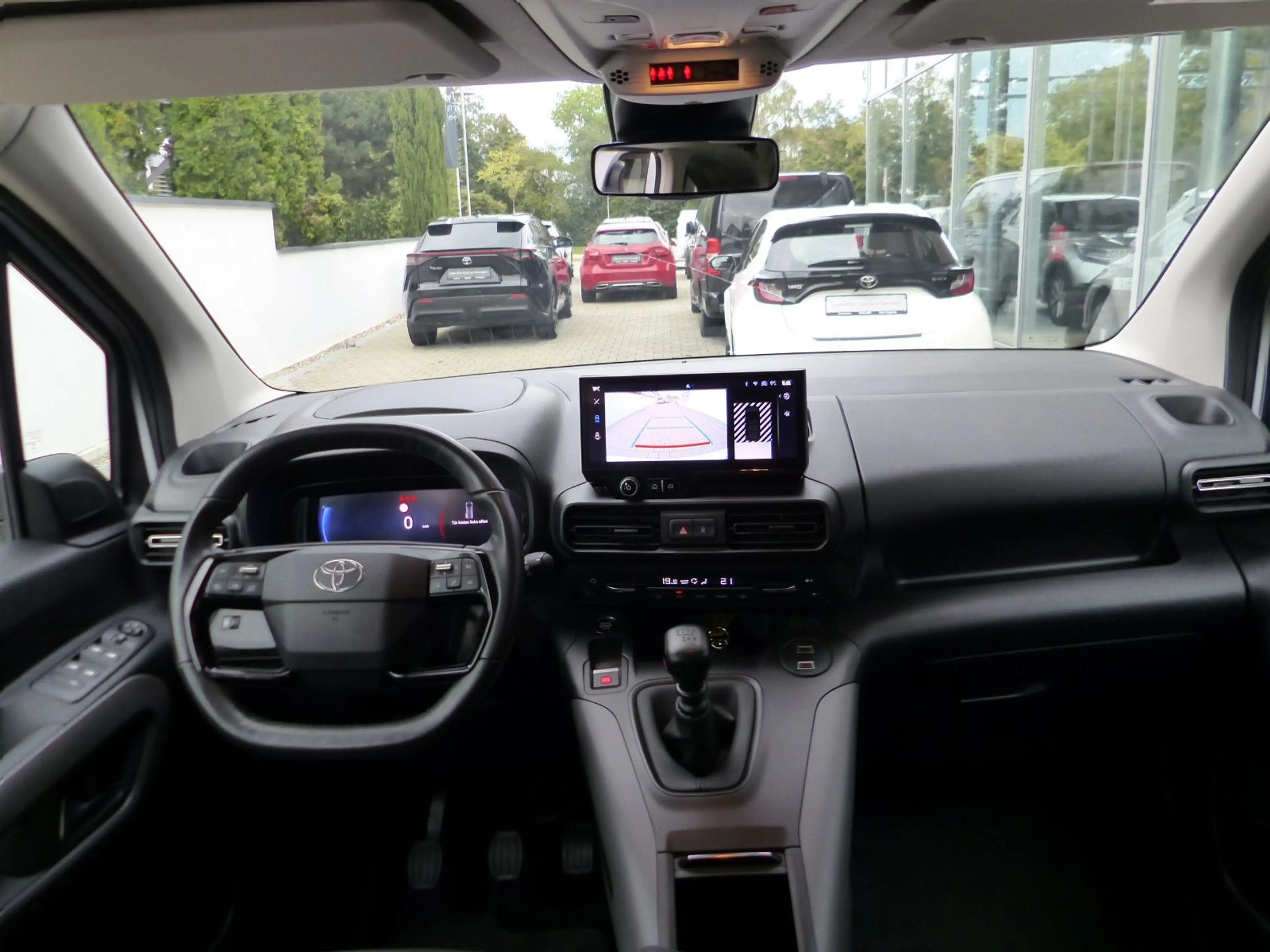 Toyota Proace City Verso 1.2 L1 Team Deutschland Navi — photo 8