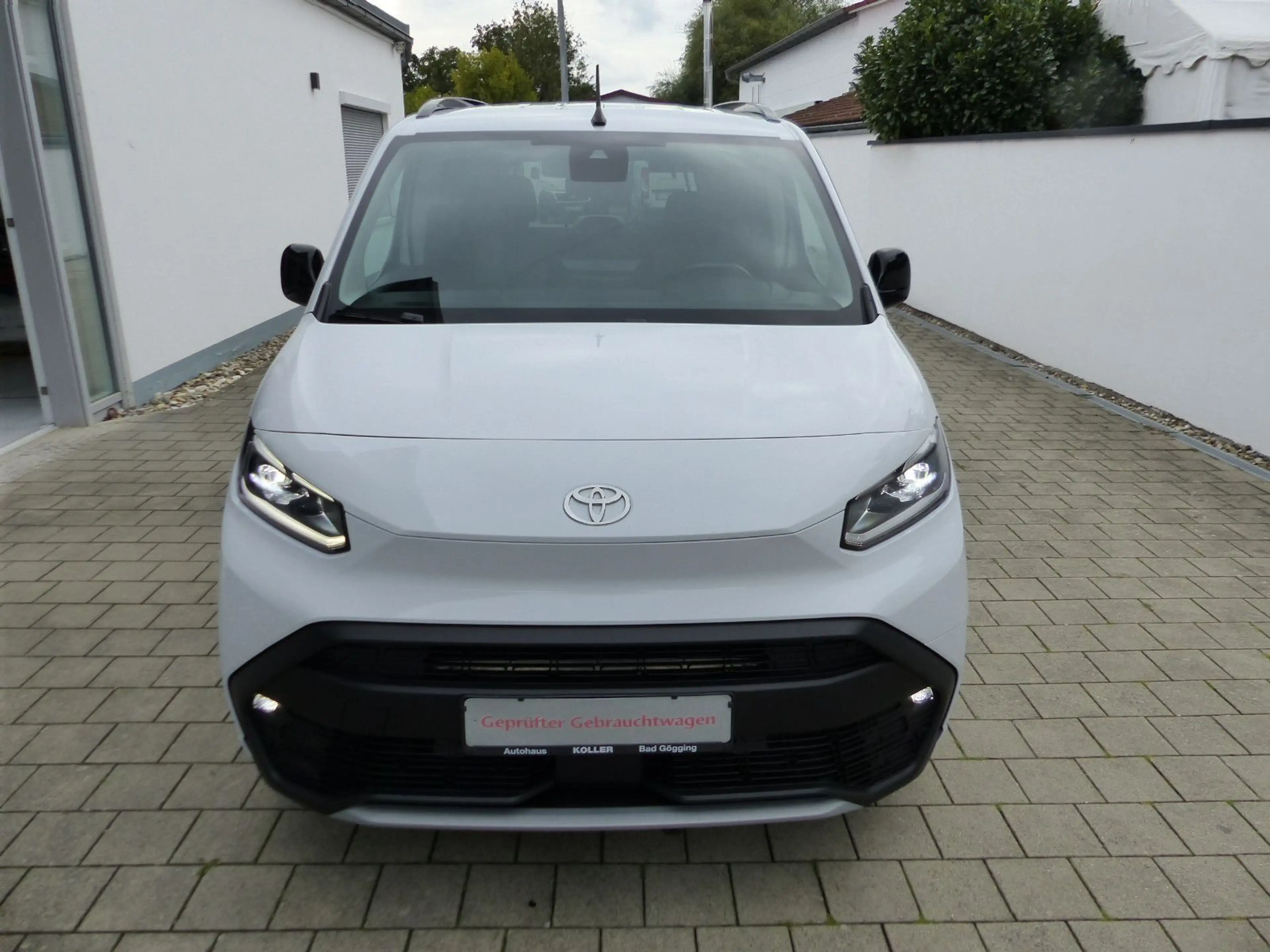 Toyota Proace City Verso 1.2 L1 Team Deutschland Navi — photo 5