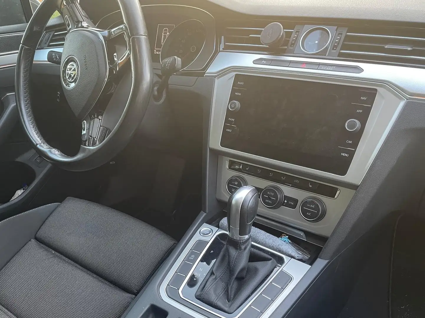 Volkswagen Passat Variant Passat Variant 1.5 TSI DSG ACC Panoramaschiebedach Grau - 2