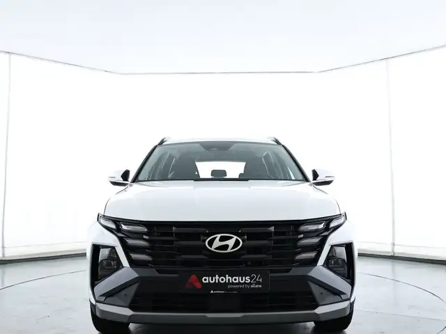 Hyundai Tucson view 2