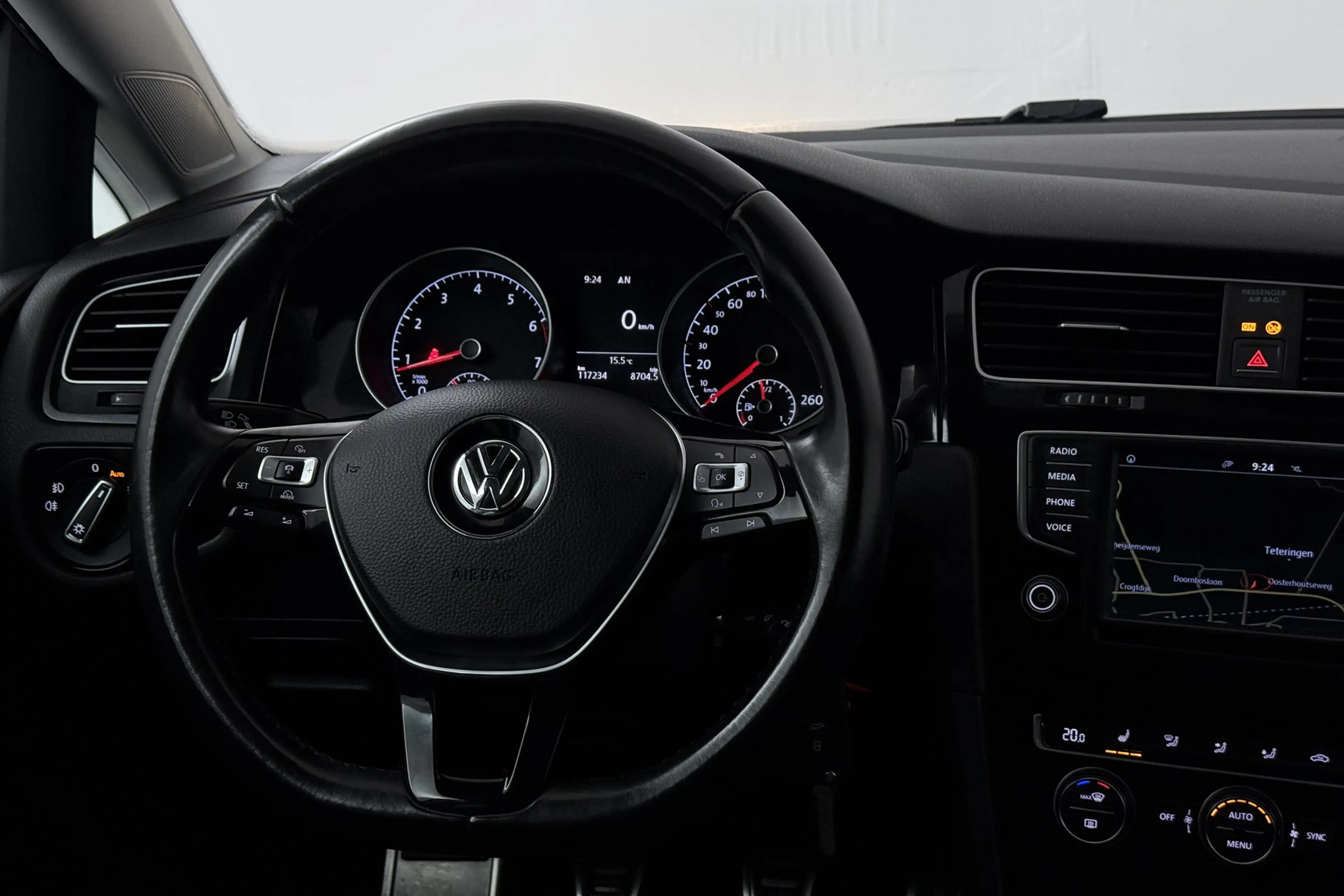 Volkswagen Golf 1.2 TSI Connected Series (CARPLAY, STOELVERWARMING — photo 4