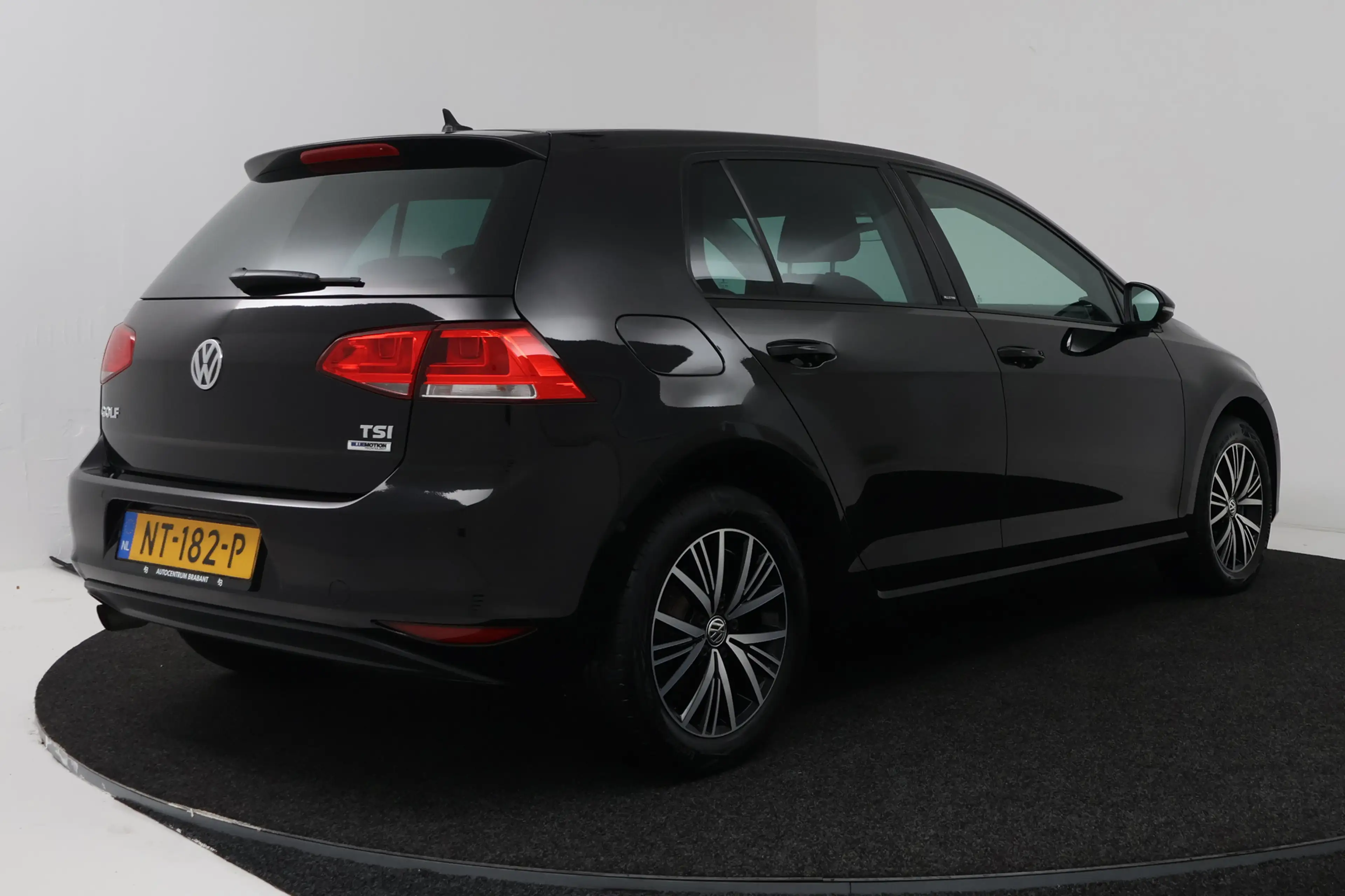 Volkswagen Golf 1.2 TSI Connected Series (CARPLAY, STOELVERWARMING — photo 9
