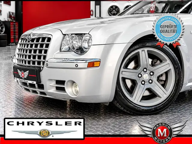 Chrysler 300C 3.0 CRD V6 *Aut.*Leder*Bi-Xenon*Temp.*AHK*PDC*