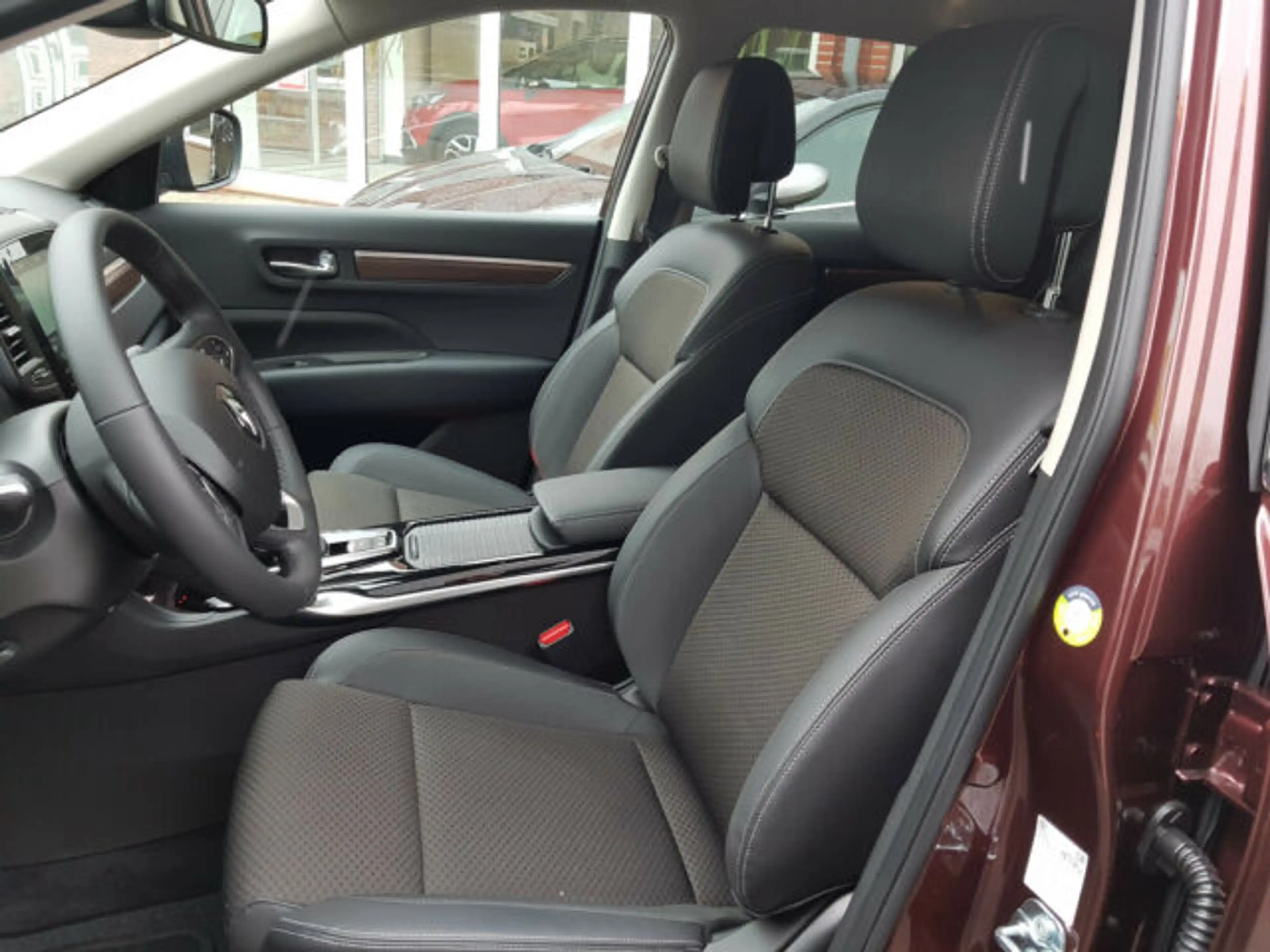 Renault Koleos Energy DCi 175 4WD Xtronic Limited Automatik — photo 12