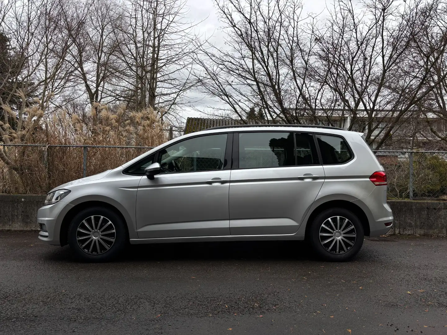 Volkswagen Touran 1.6 TDI / Service Neu / 4x Bremsen Neu Silber - 1