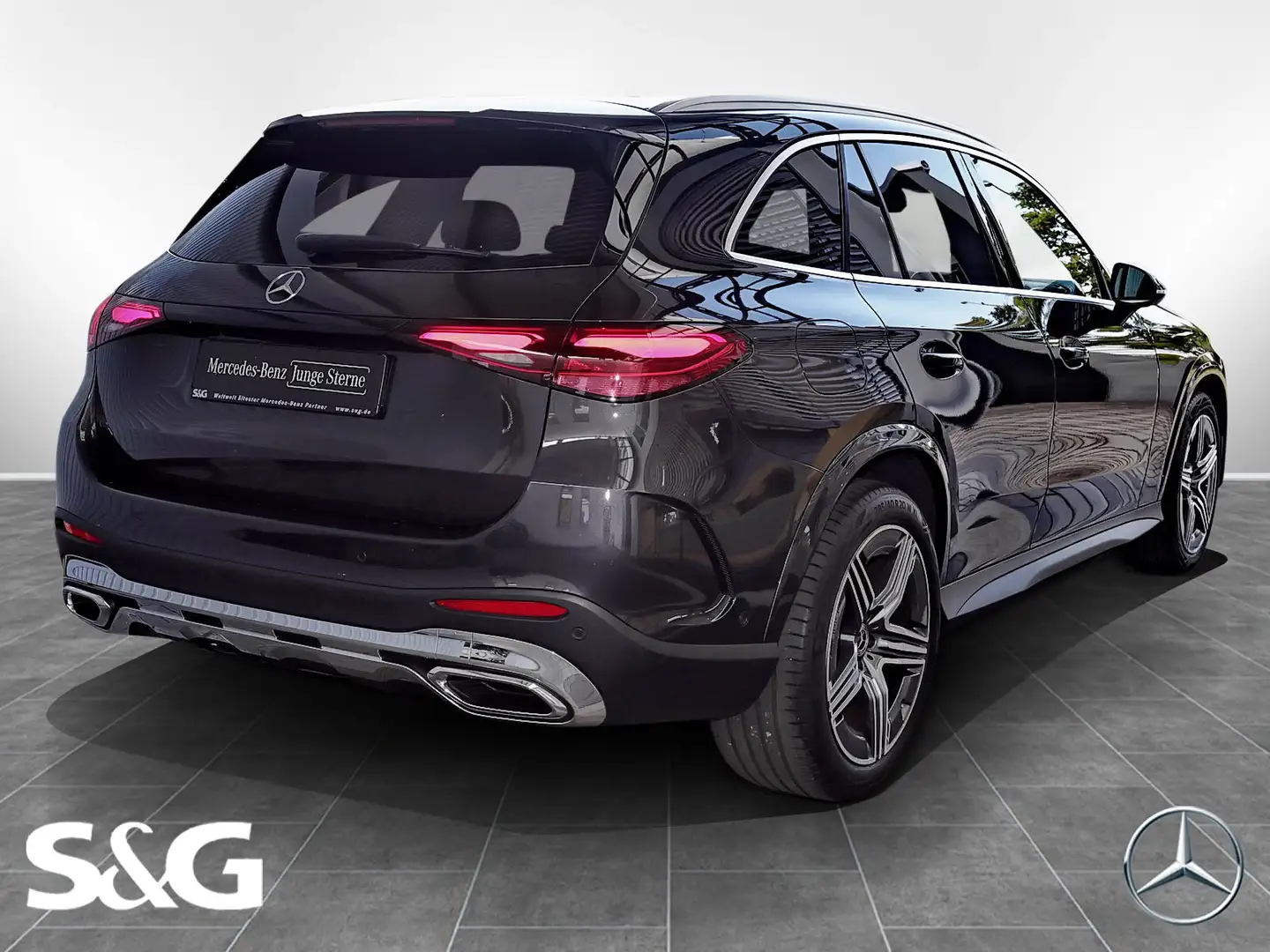 Mercedes-Benz GLC 200 4M AMG AHK+TOTWINKEL+MEMORY+DISTRONIC Grau - 2