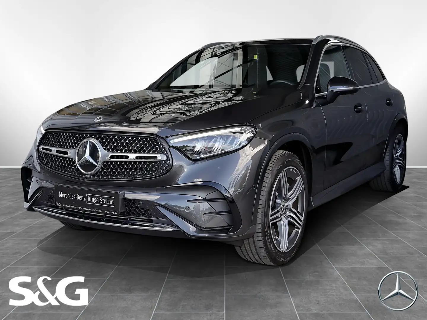 Mercedes-Benz GLC 200 4M AMG AHK+TOTWINKEL+MEMORY+DISTRONIC Grau - 1