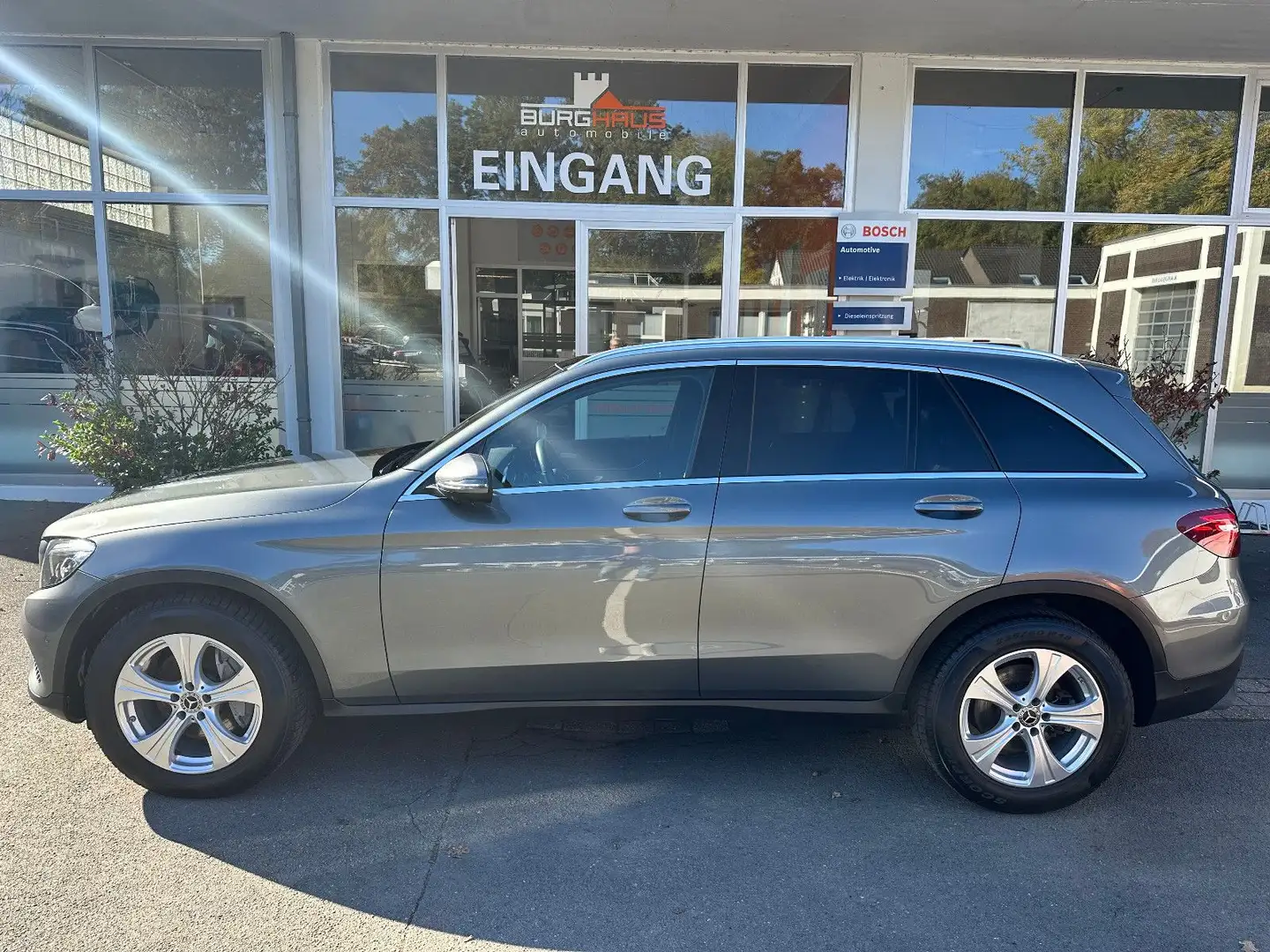 Mercedes-Benz GLC 350 d 4M/9G/PANO/NAVI/KAMERA/LED Grau - 2