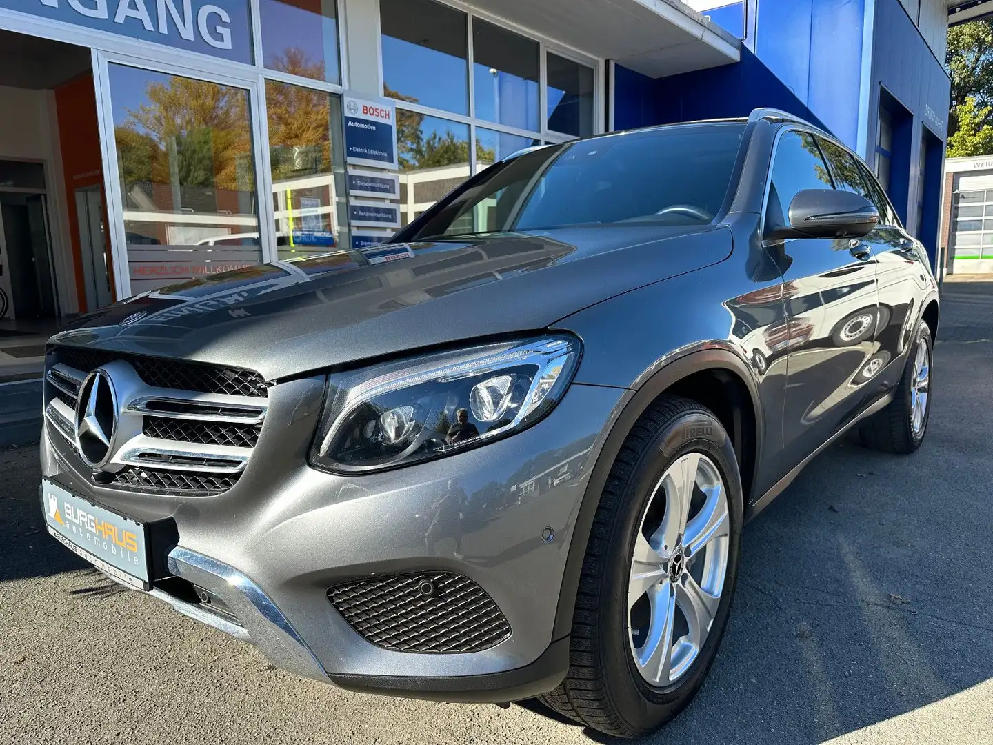 Mercedes-Benz GLC 350 d 4M/9G/PANO/NAVI/KAMERA/LED Grau - 1