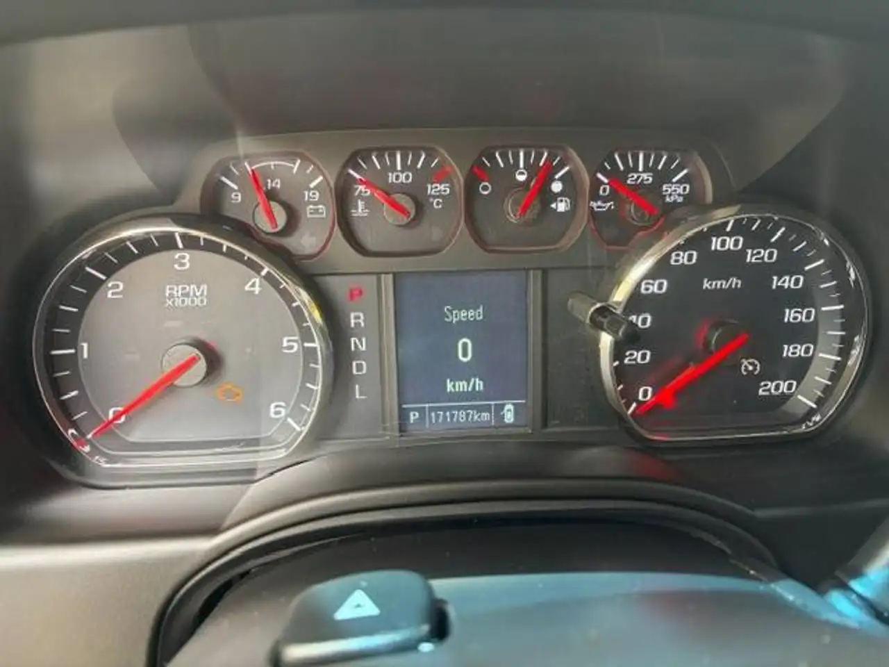 Chevrolet Suburban снимка Chevrolet Suburban