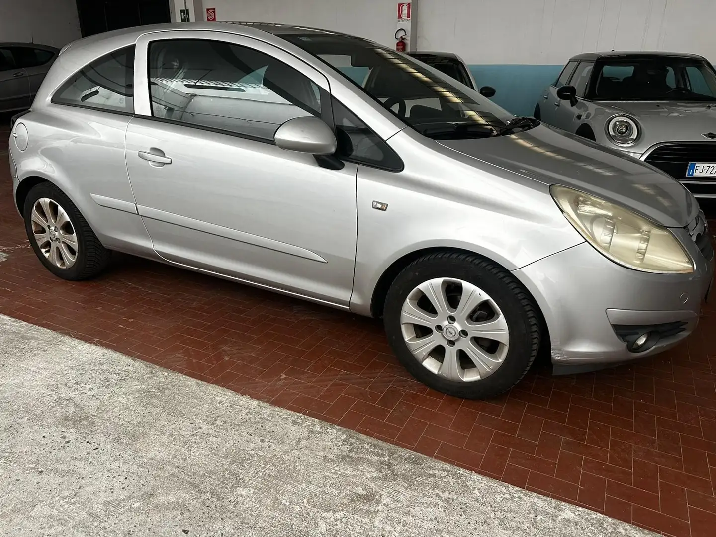 Opel Corsa 3p 1.2 Sport - 1