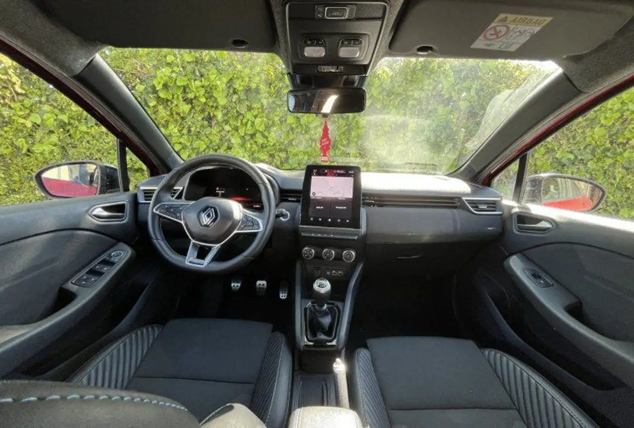 Renault Clio Citadine 3 portes — photo 9