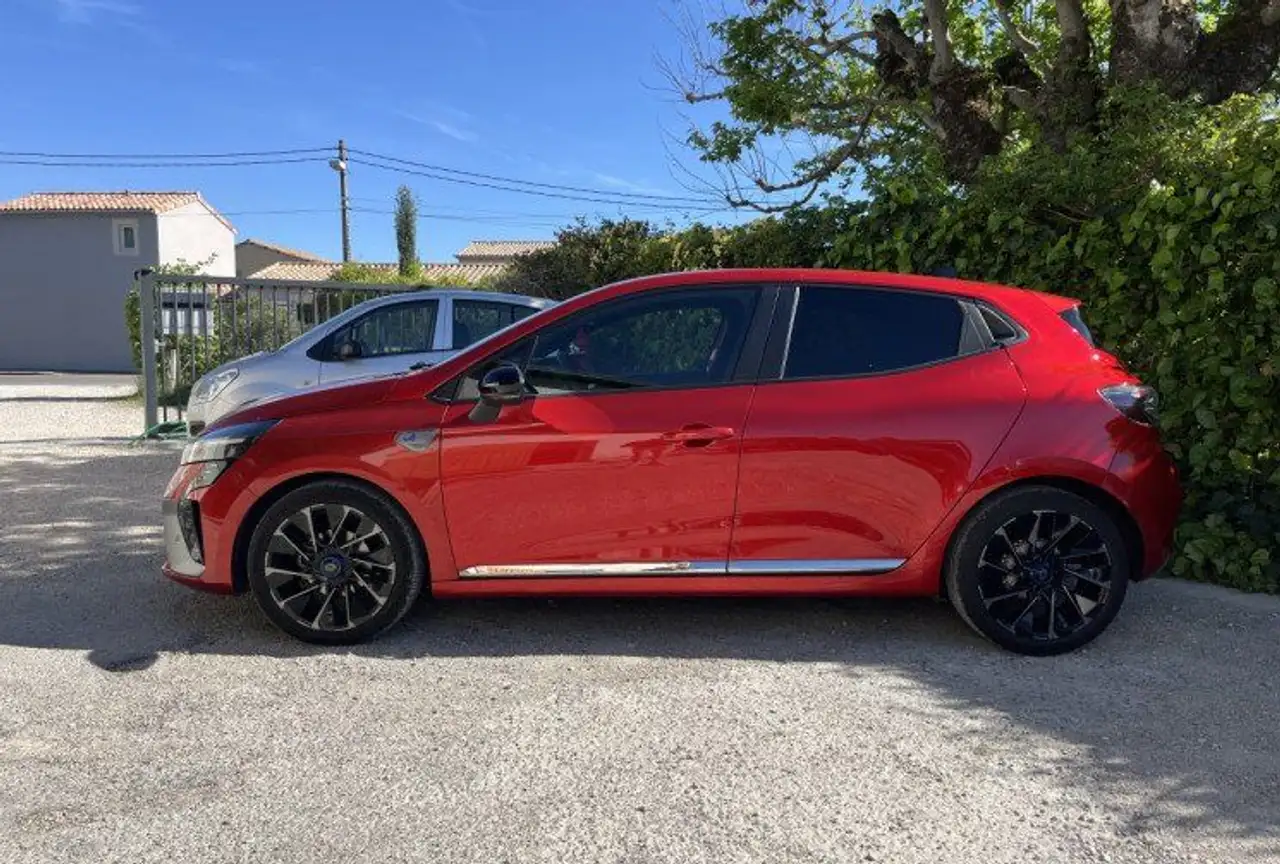 Renault Clio Citadine 3 portes — photo 2