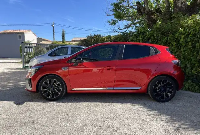 Renault Clio view 2