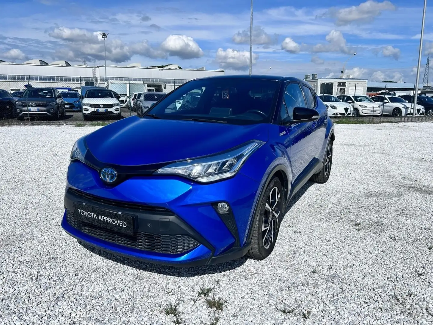 Toyota C-HR 2.0 Hybrid E-CVT Trend Blu/Azzurro - 1