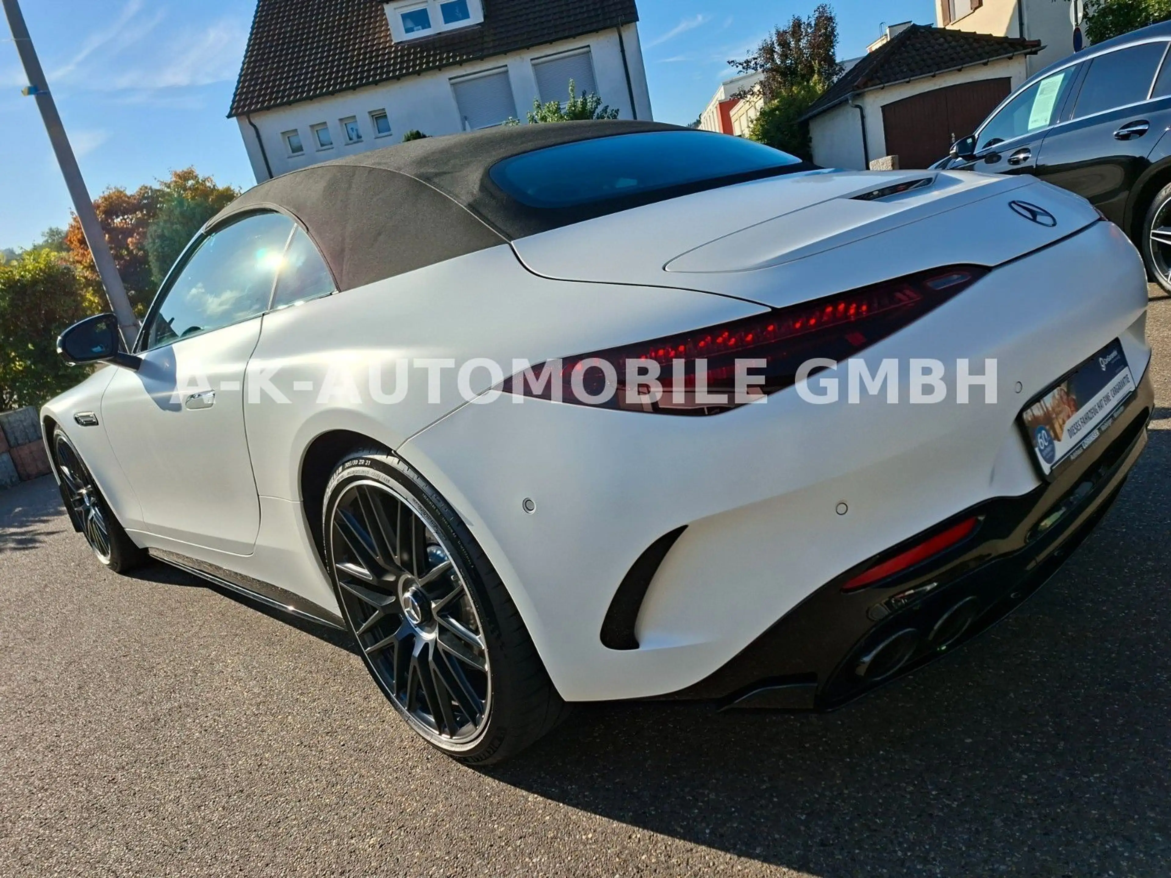 Mercedes-Benz SL 43 AMG Roadster — photo 6