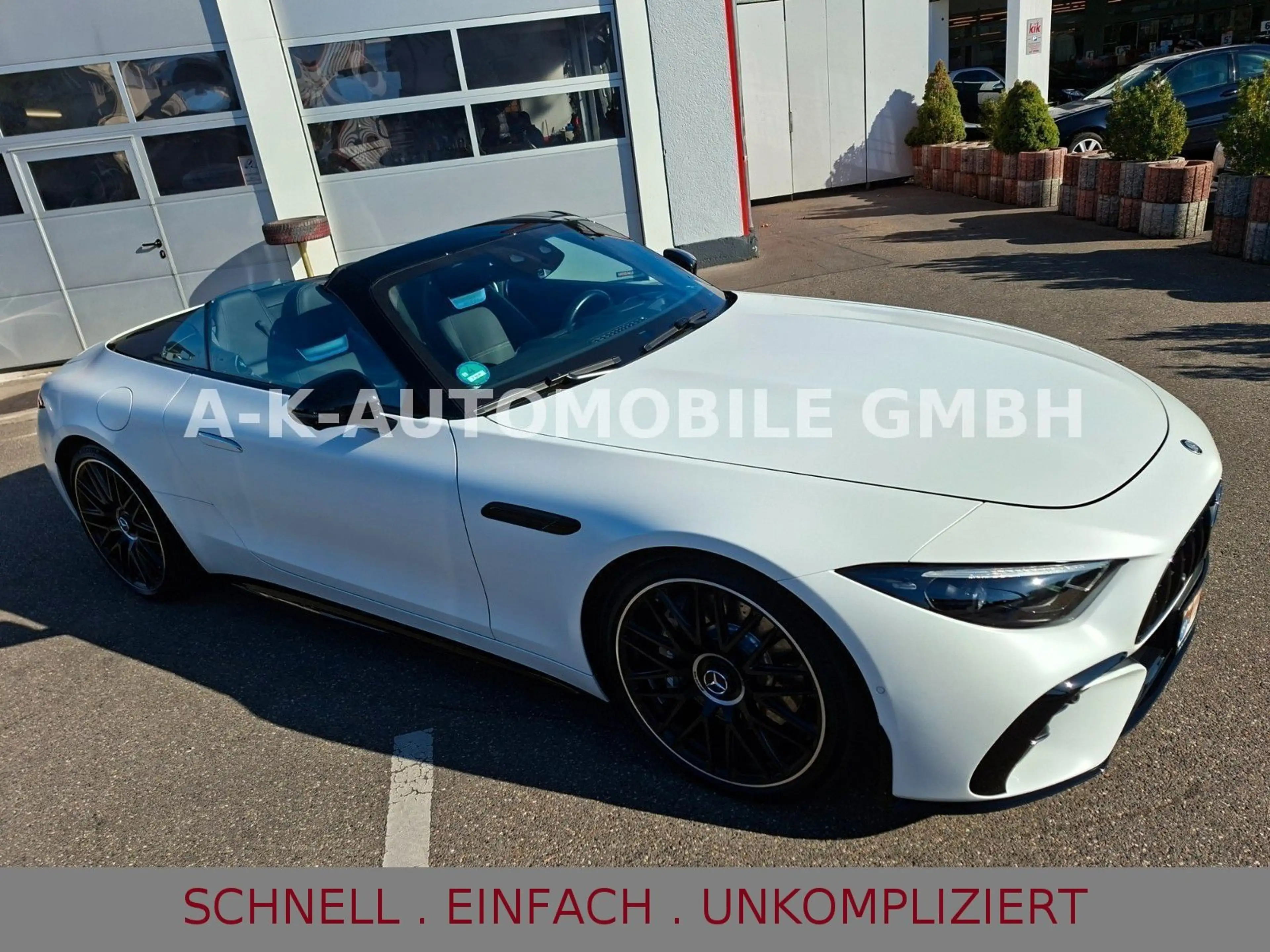 Mercedes-Benz SL 43 AMG Roadster — photo 14