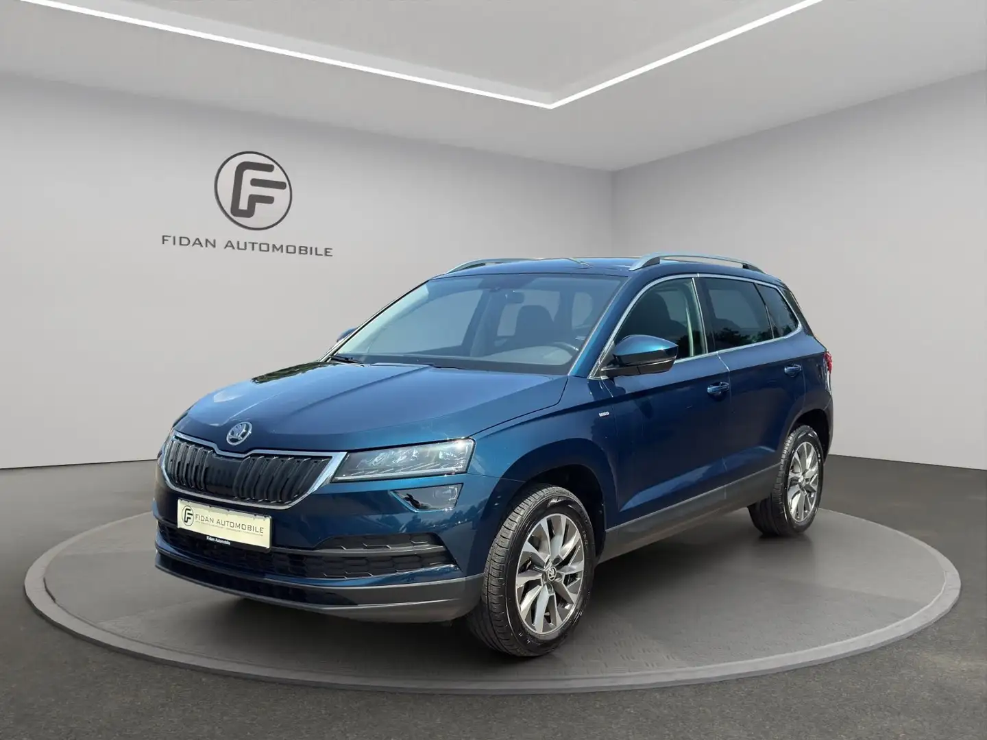 Skoda Karoq Clever 4x4*Kamera*LED*Anhängkp*App*Ambient Blau - 1