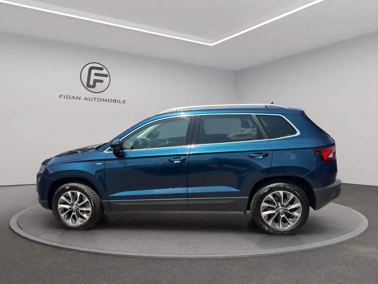 Skoda Karoq Clever 4x4*Kamera*LED*Anhängkp*App*Ambient Blau - 2